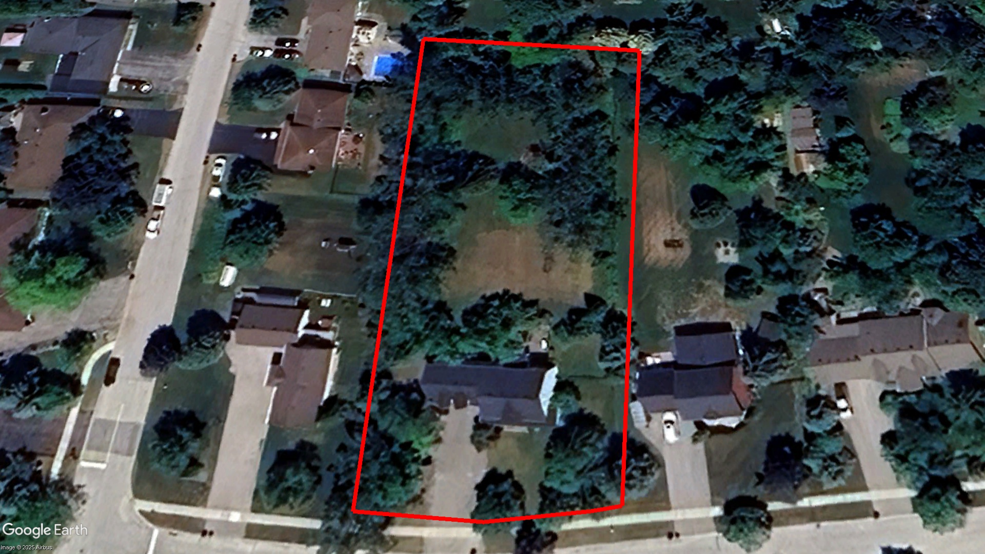 Tax Sale Essa, Ontario - 43 21 010 011 00320 0000