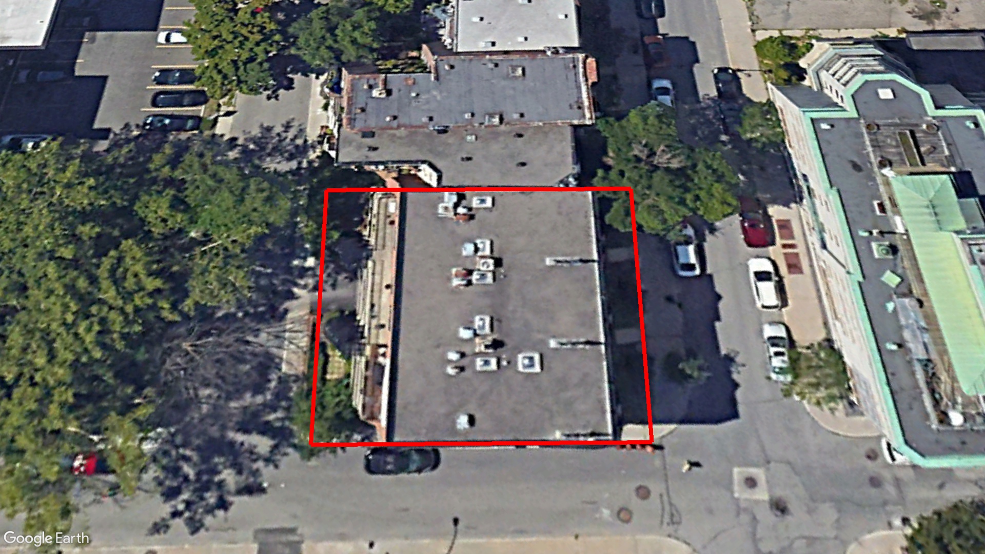 Tax Sale Montreal, Quebec - 110815-66