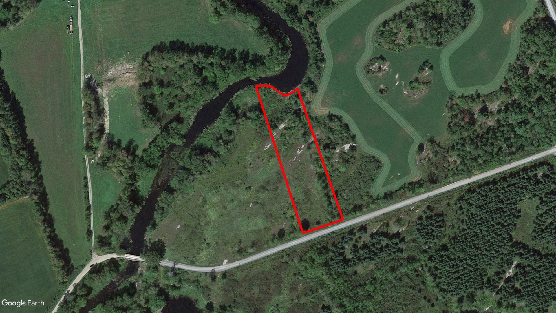 Tax Sale Tweed, Ontario - 12 31 328 035 05570 0000