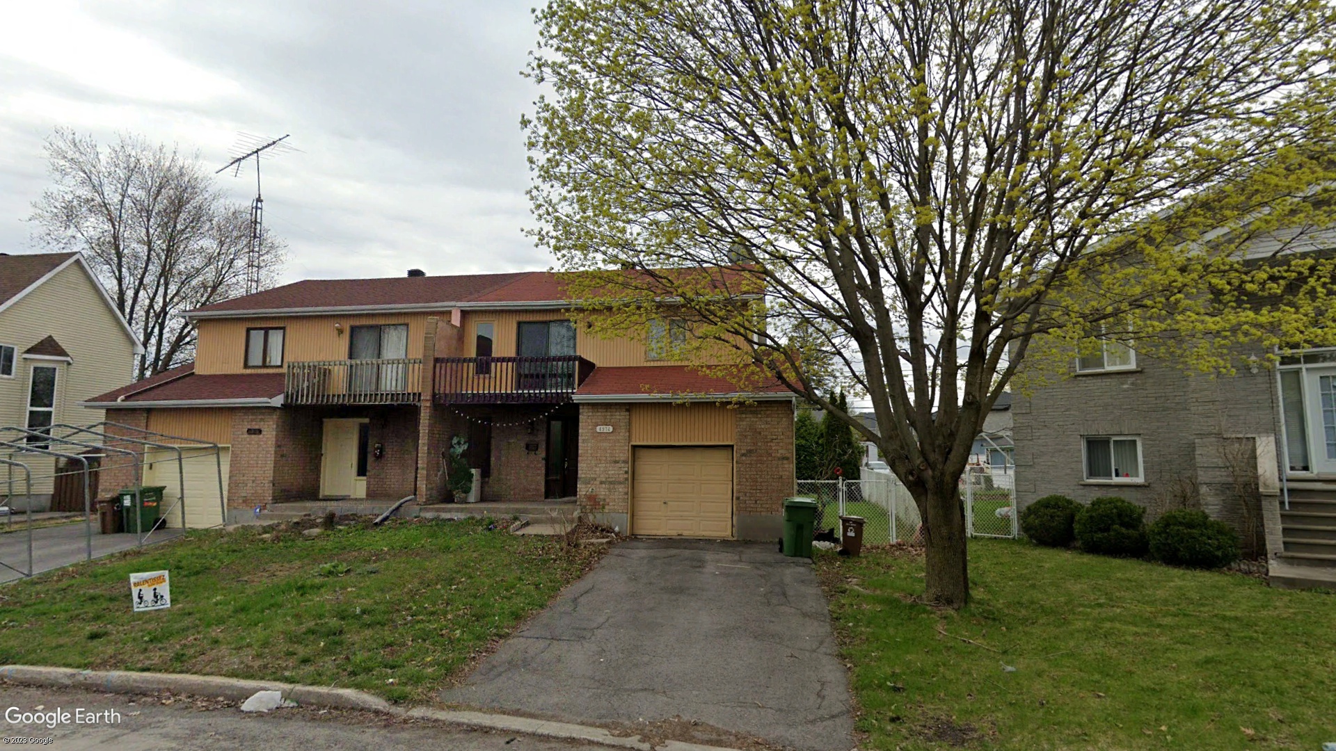 Tax Sale Montreal, Quebec - 041254-85