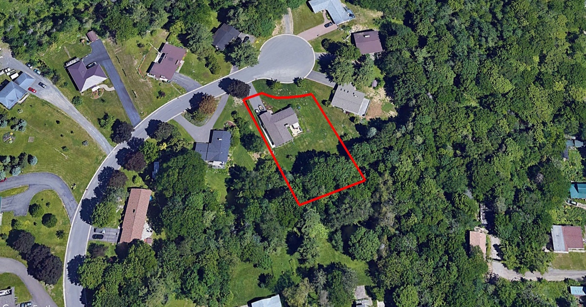 Tax Sale in York/Sunbury, New Brunswick 19 forest acres court
