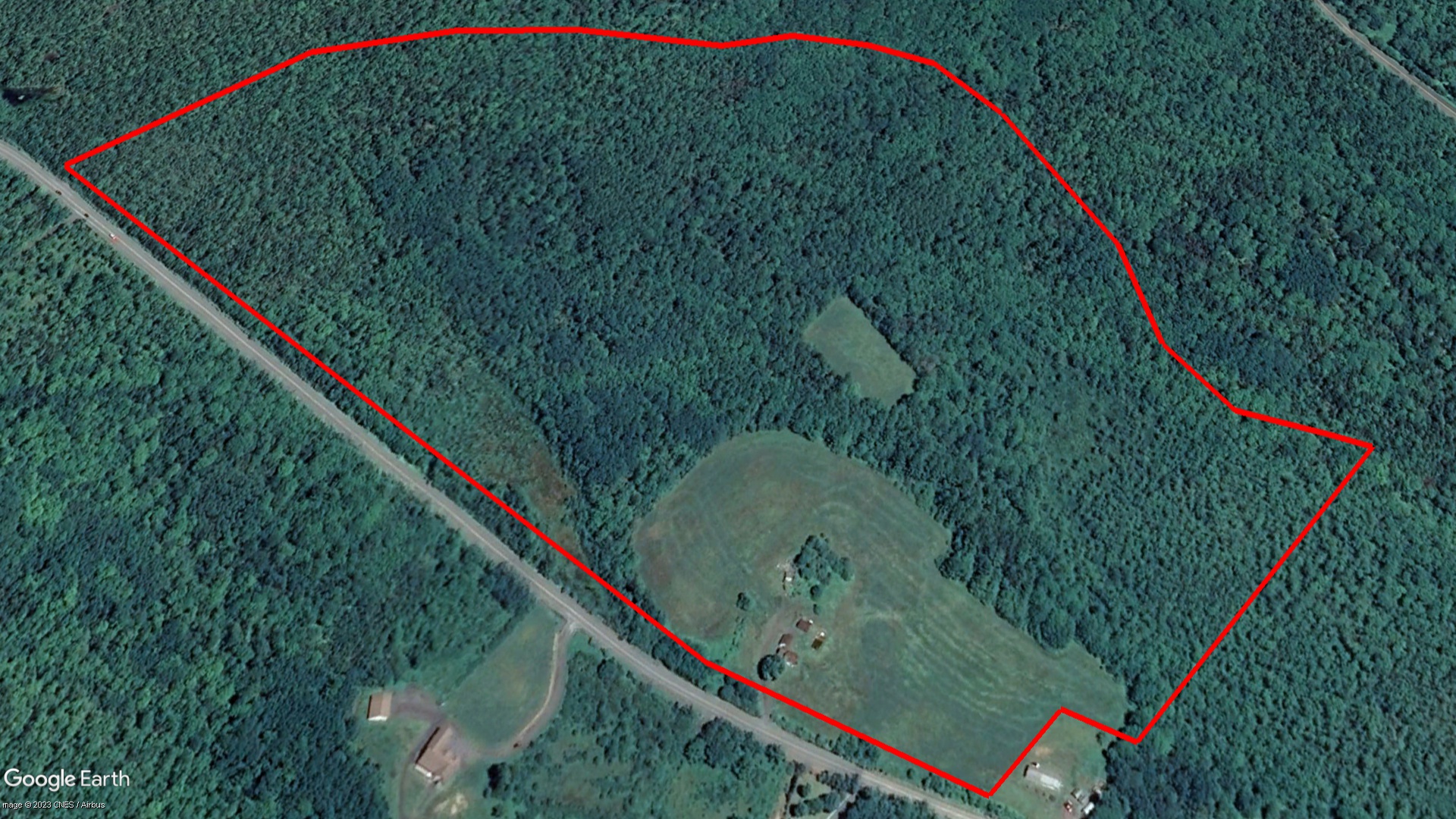 Tax Sale Lunenburg, Nova Scotia - 01690159