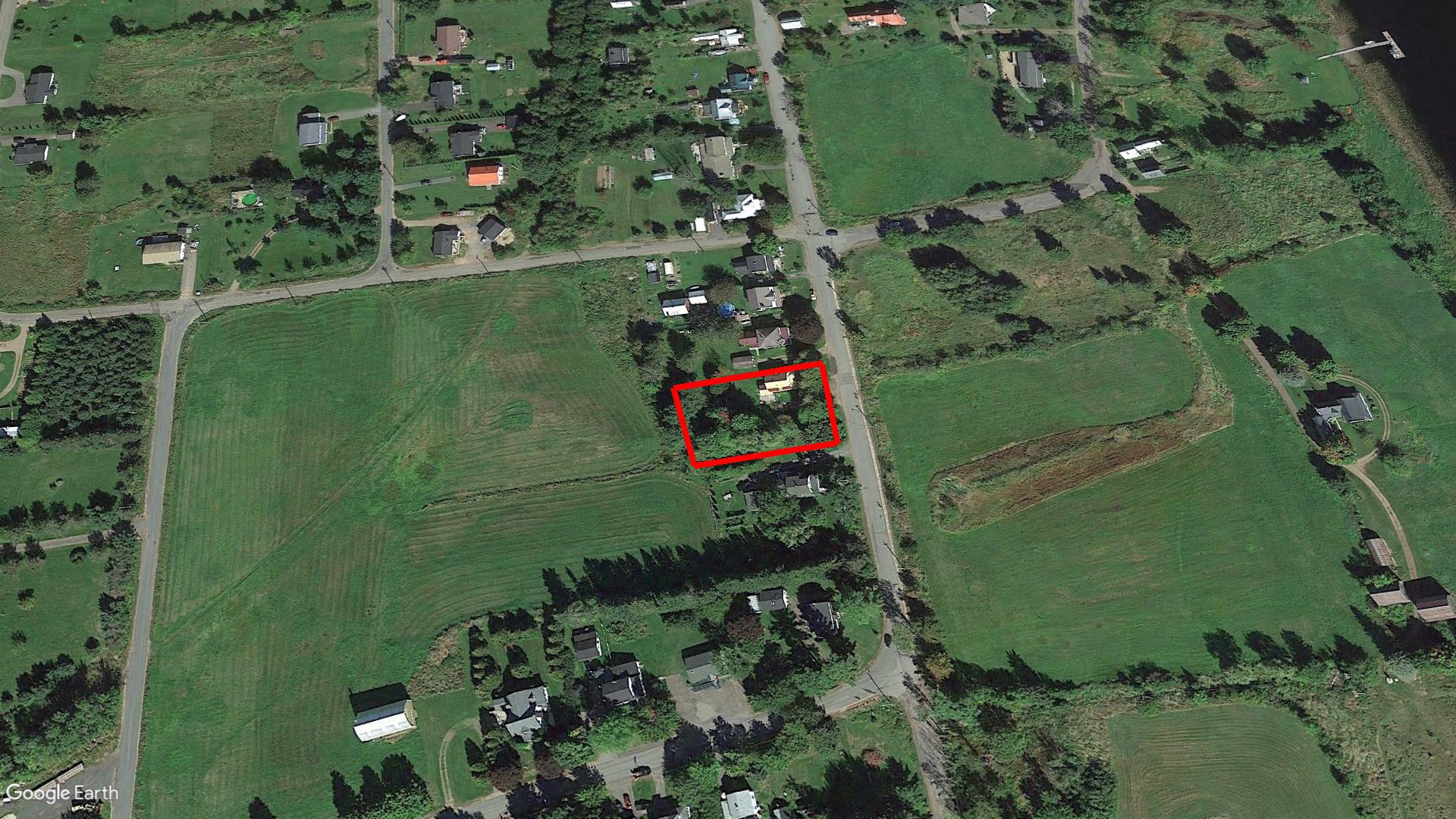 Tax Sale Fredericton, New Brunswick - 00987032