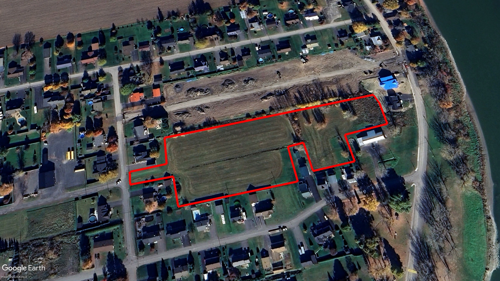Terrain situe sur la rue Saint-Michel, Yamaska (Quebec), circonstances et dependances
