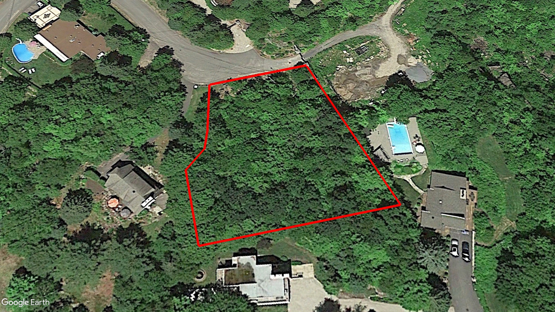 Tax Sale Les Pays-d'en-Haut, Quebec - 