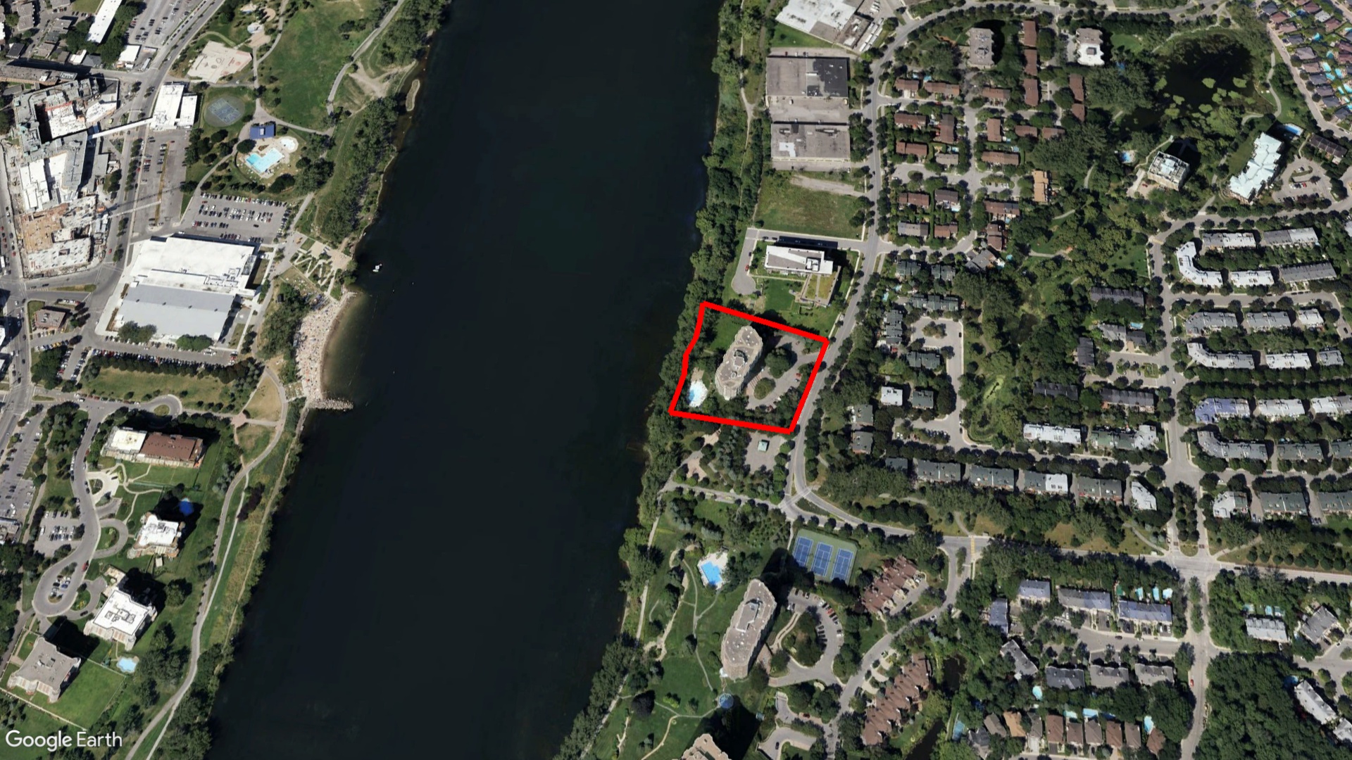 Tax Sale Montreal, Quebec - 011069-65 