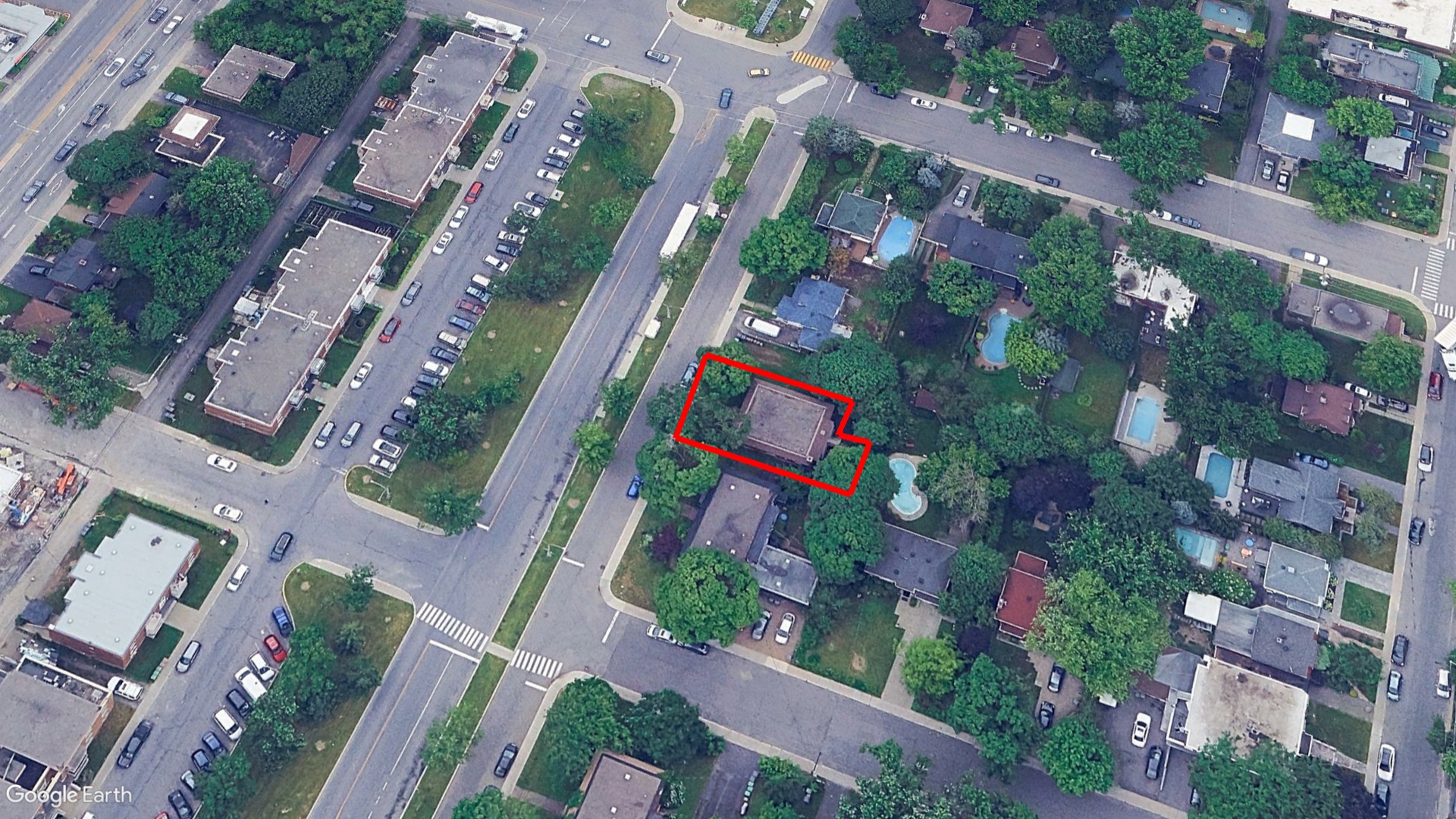 Tax Sale Montreal, Quebec - 040386-27