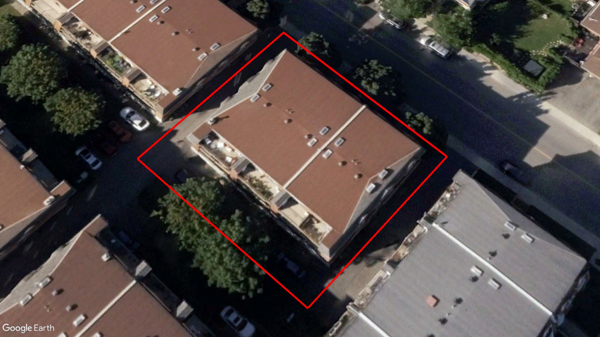 Tax Sale Montreal, Quebec - 051344-10