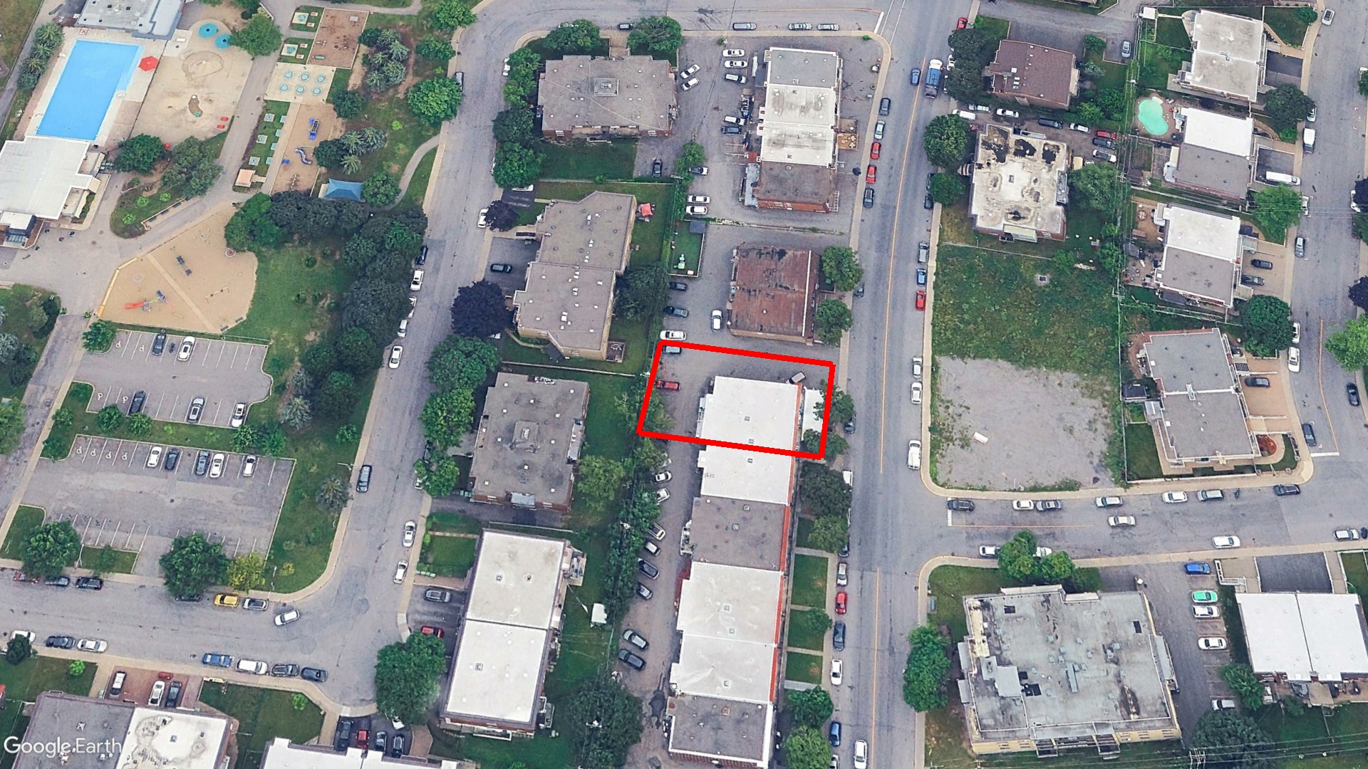 Tax Sale Montreal, Quebec - 020864-59