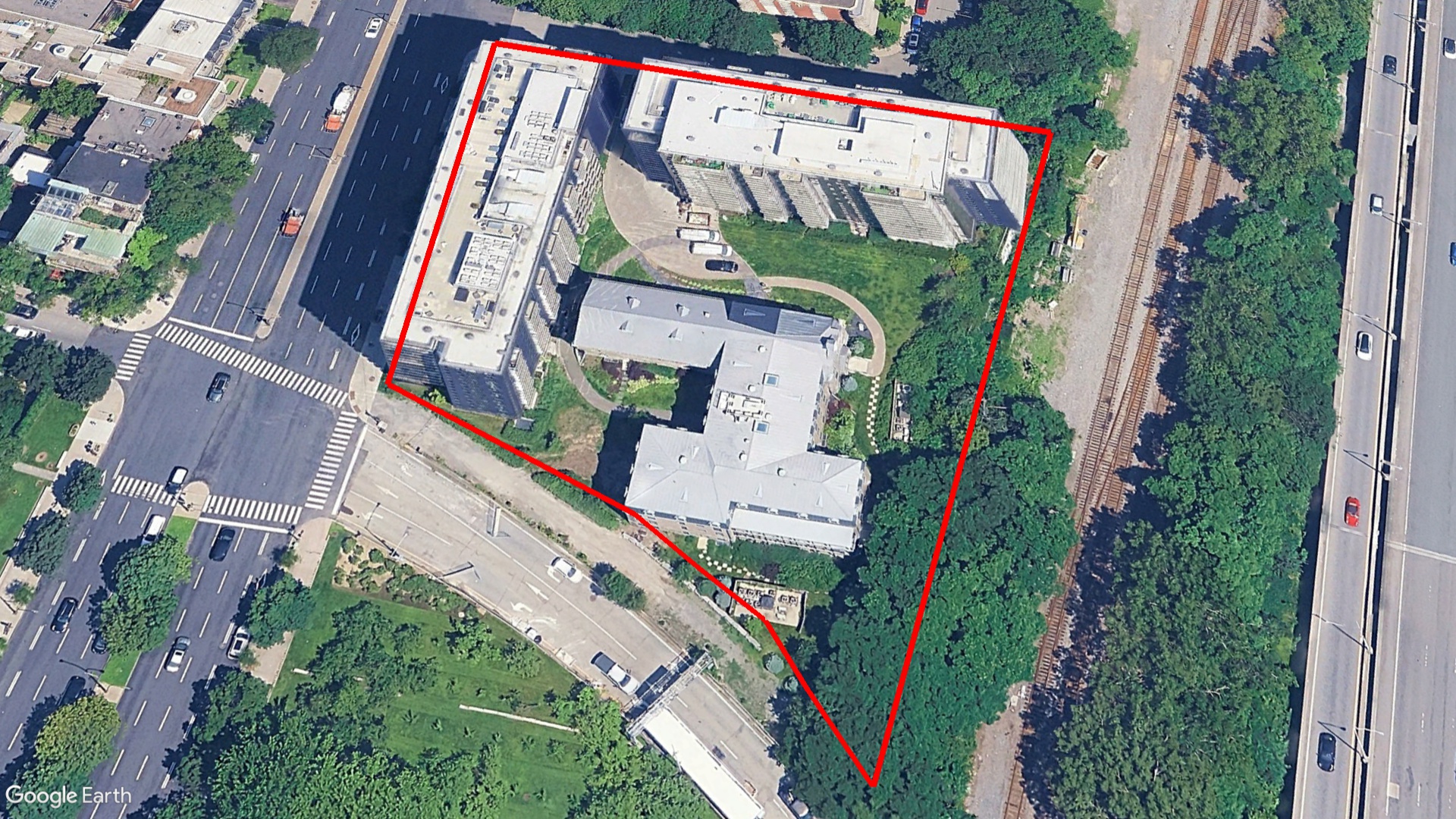 Tax Sale Montreal, Quebec - 260068-81