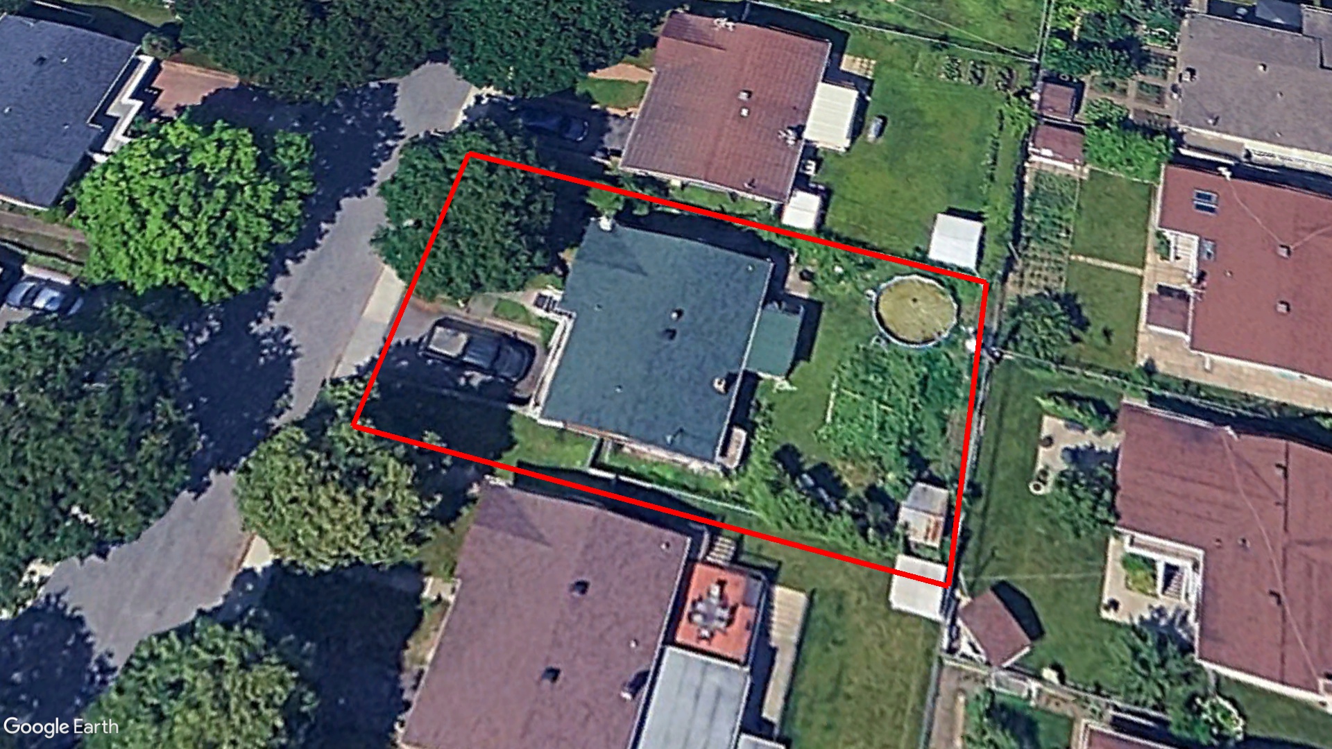 Tax Sale Montreal, Quebec - 020934-27