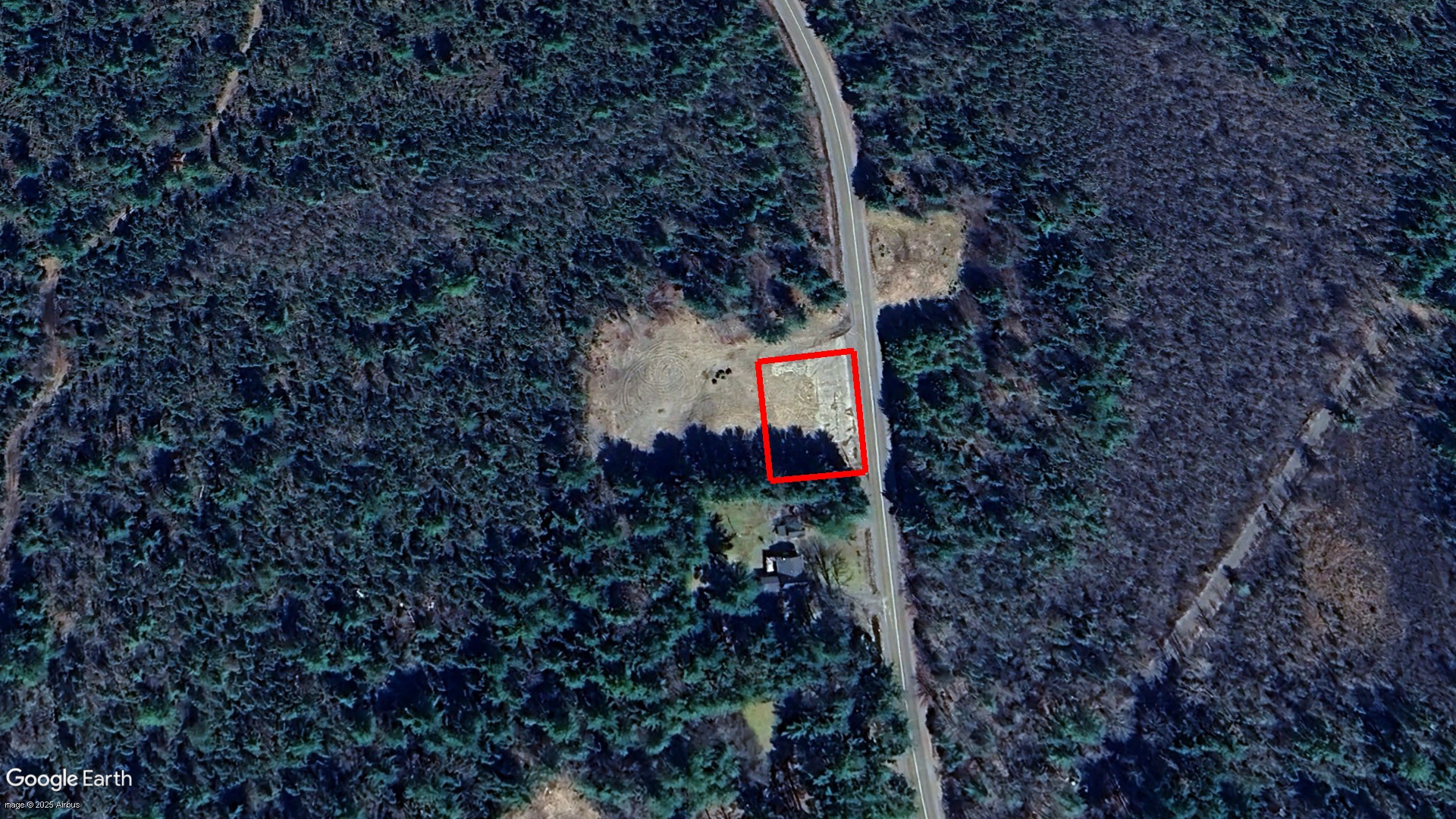 Tax Sale Queens, Nova Scotia - 04075285