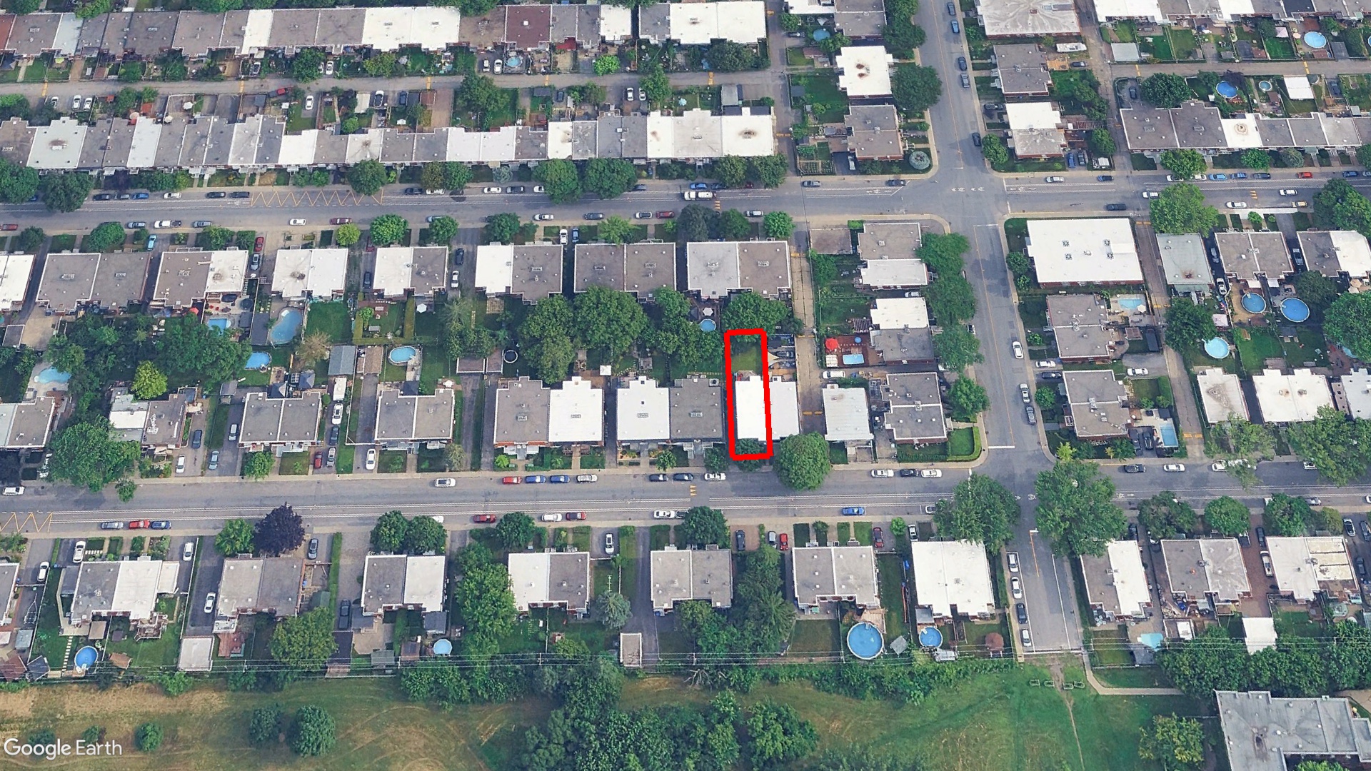 Tax Sale Montreal, Quebec - 010529-35