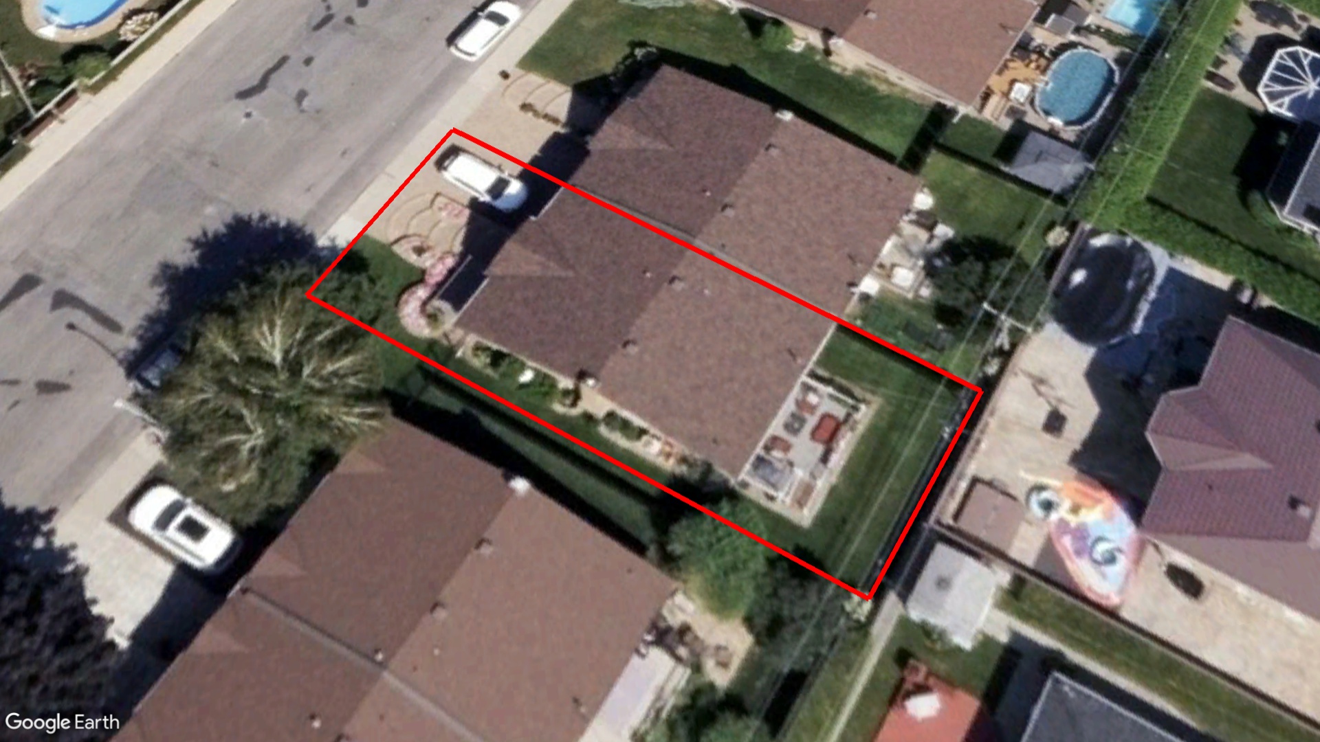 Tax Sale Montreal, Quebec - 040499-85