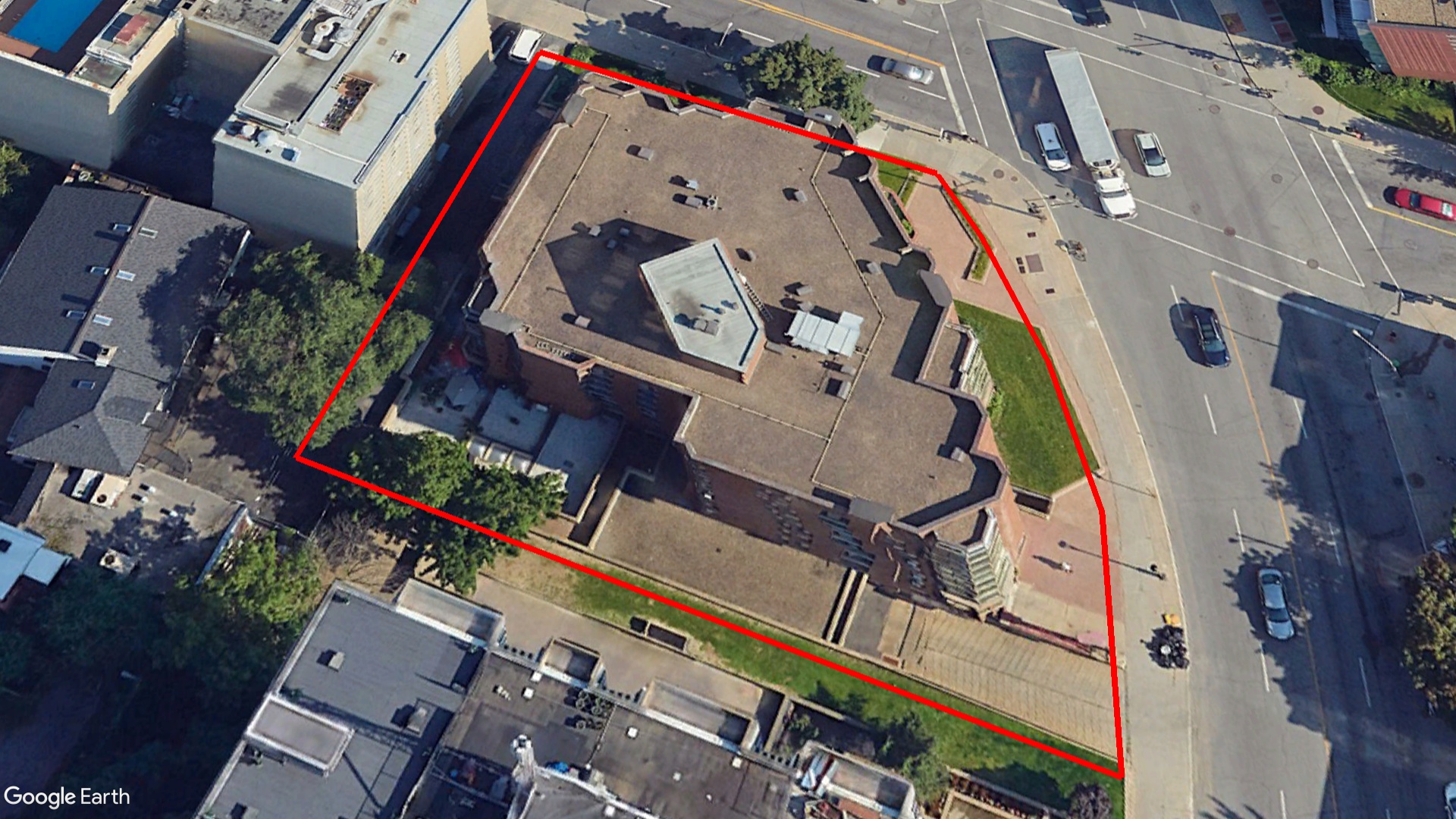 Tax Sale Montreal, Quebec - 290723-47