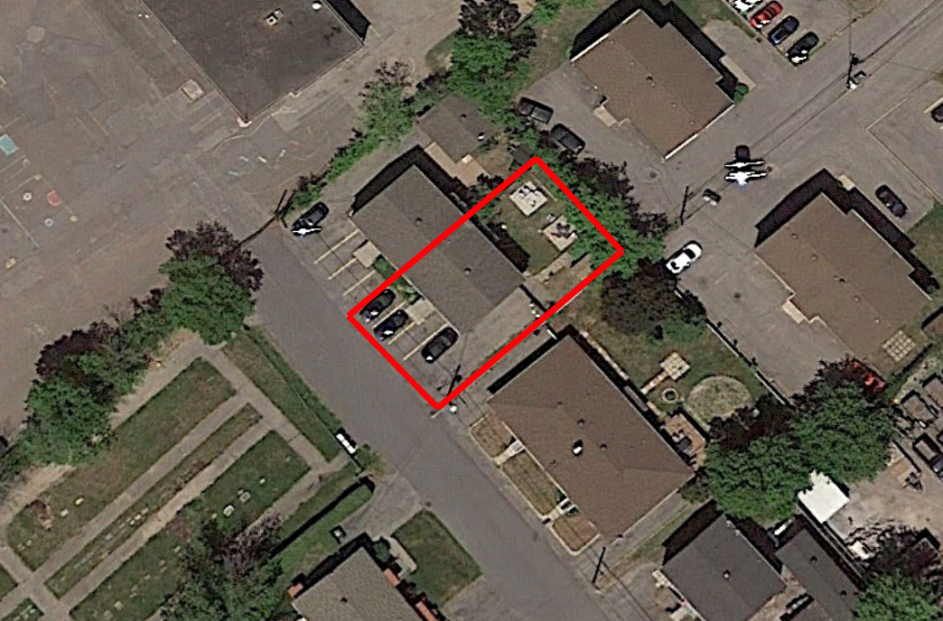 Tax Sale Montreal, Quebec - 040554-97