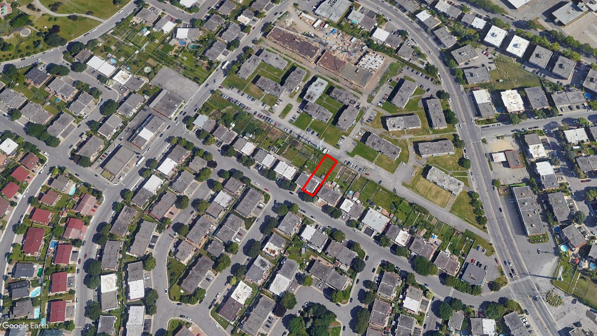 Tax Sale Montreal, Quebec - 020894-63