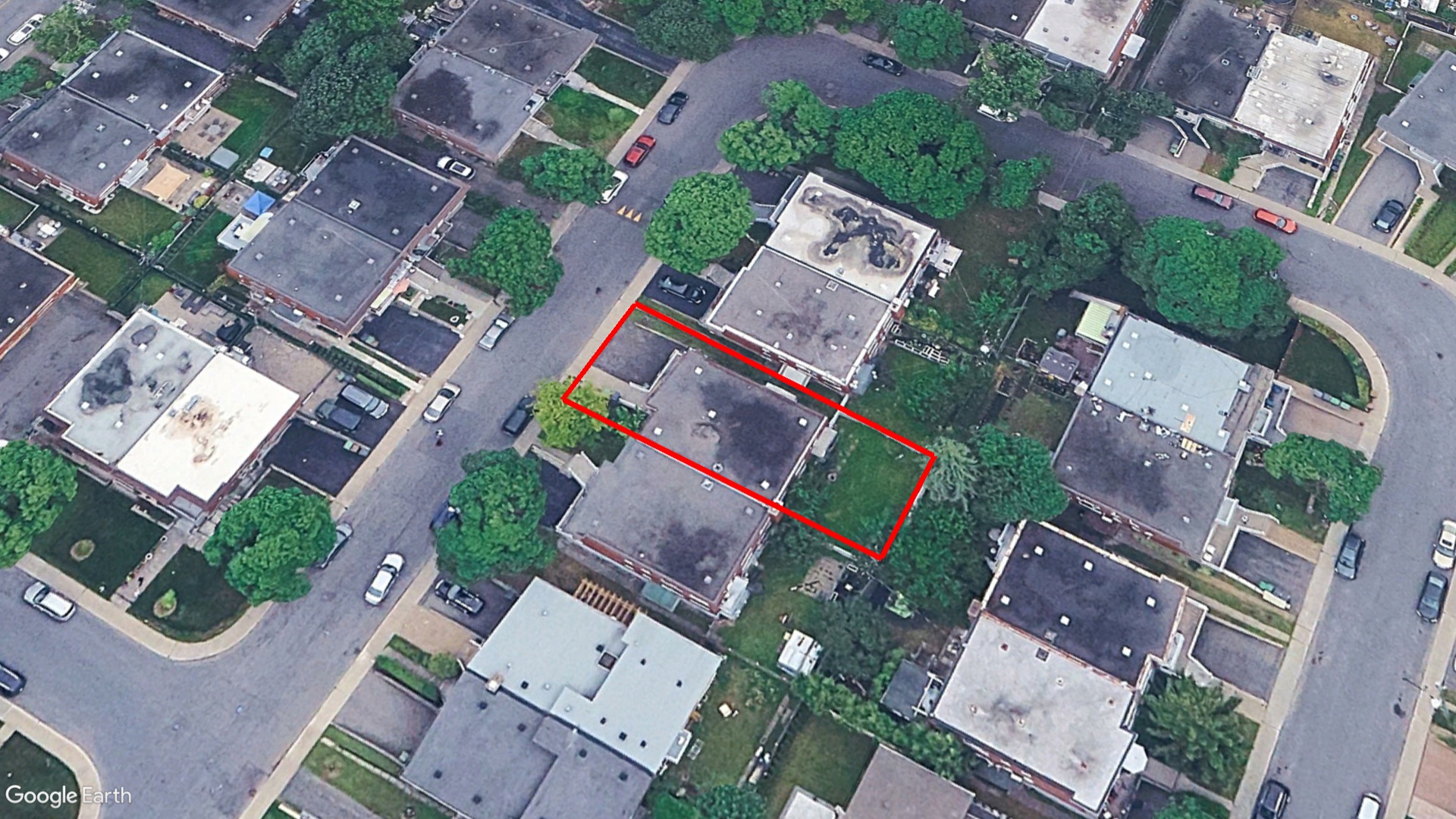 Tax Sale Montreal, Quebec - 040288-15