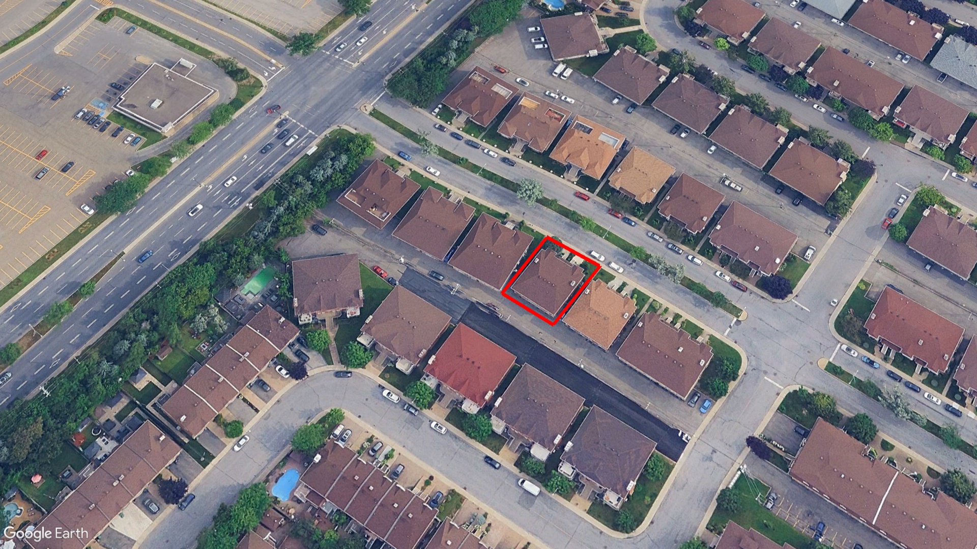 Tax Sale Montreal, Quebec - 050215-67