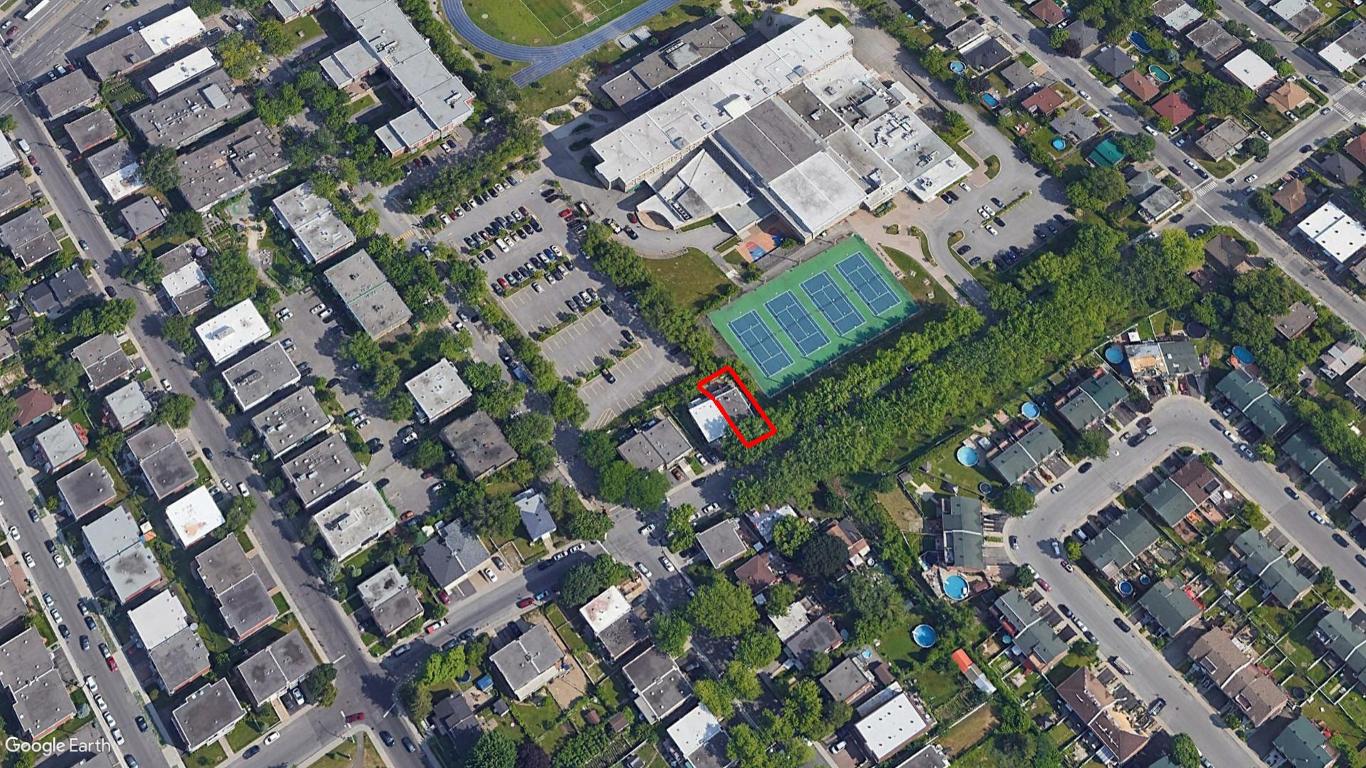 Tax Sale Montreal, Quebec - 020844-26