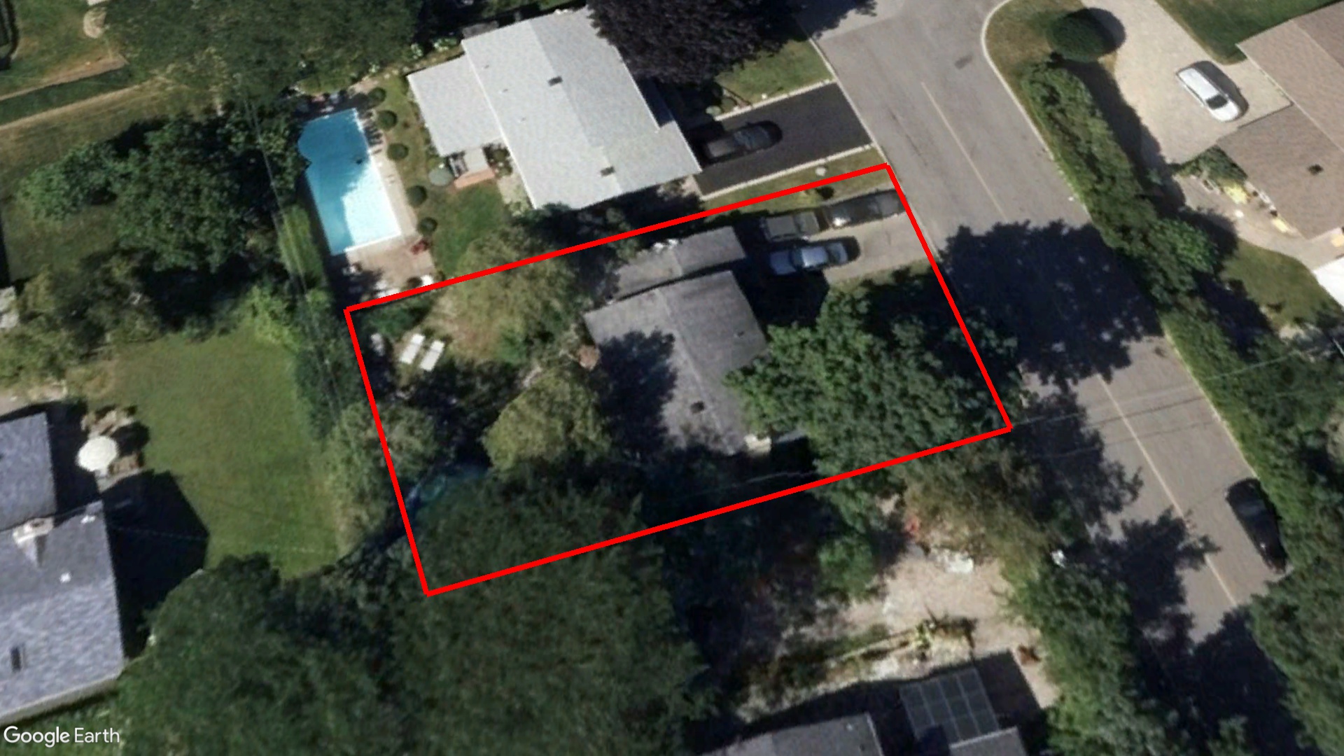 Tax Sale Montreal, Quebec - 040096-46