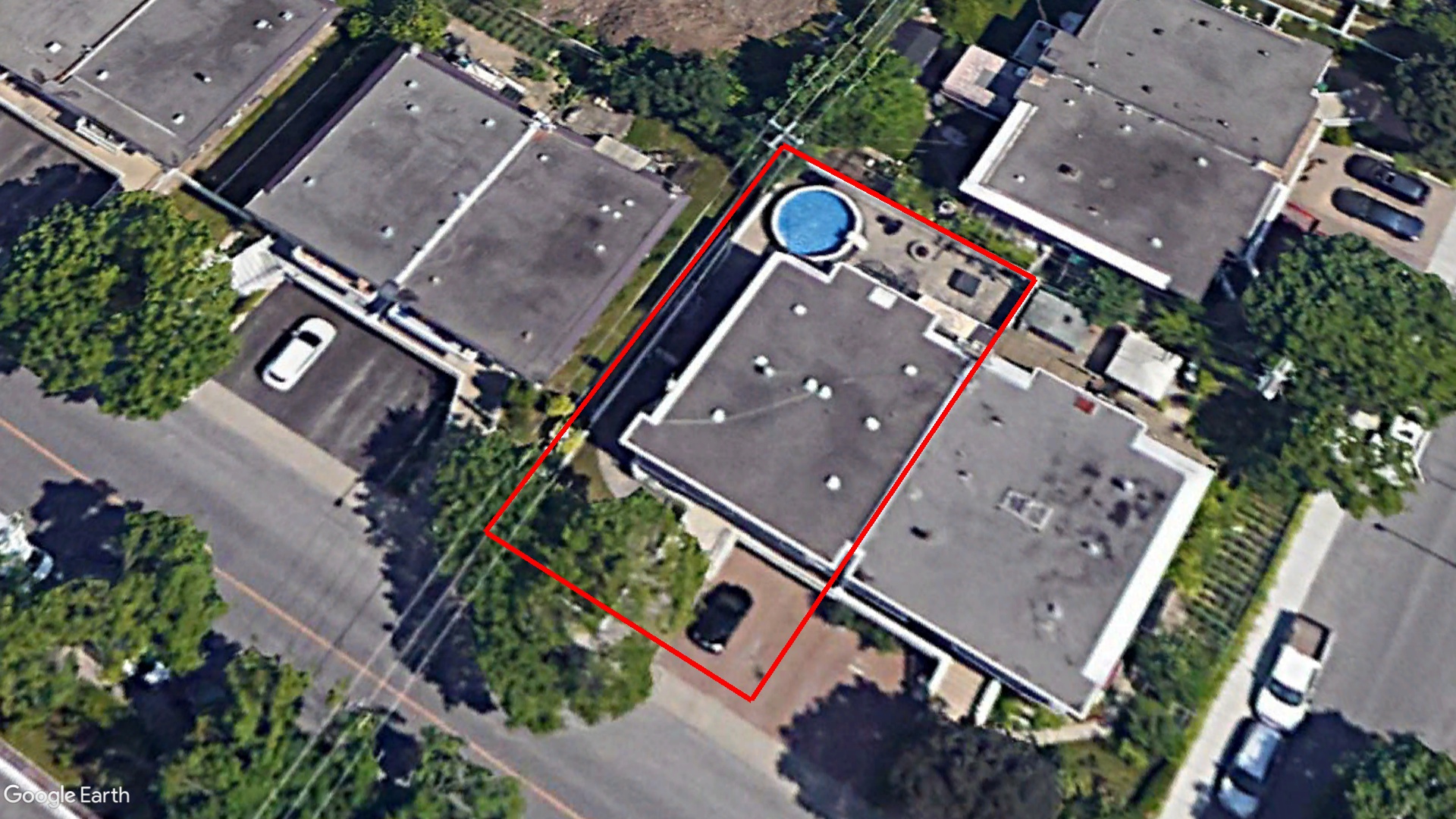 Tax Sale Montreal, Quebec - 020926-32