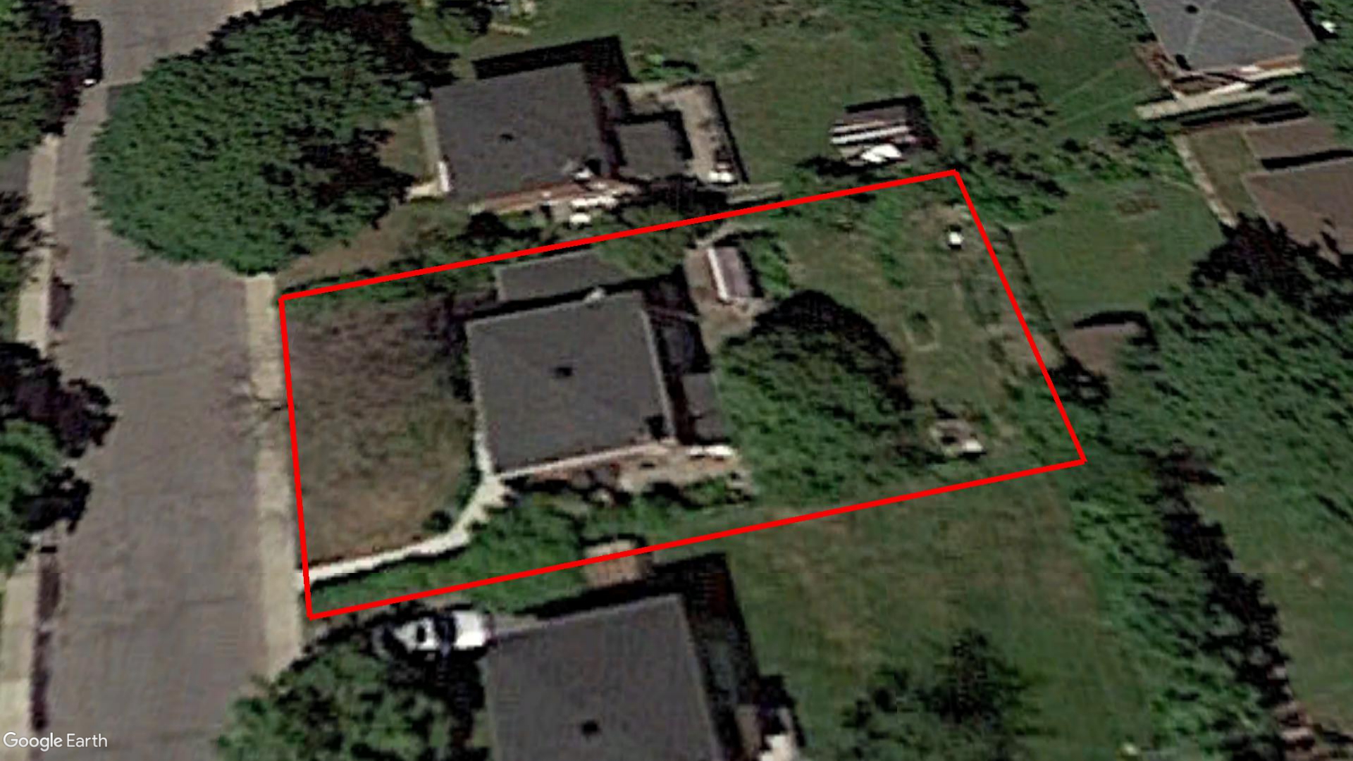 Tax Sale Montreal, Quebec - 050509-90