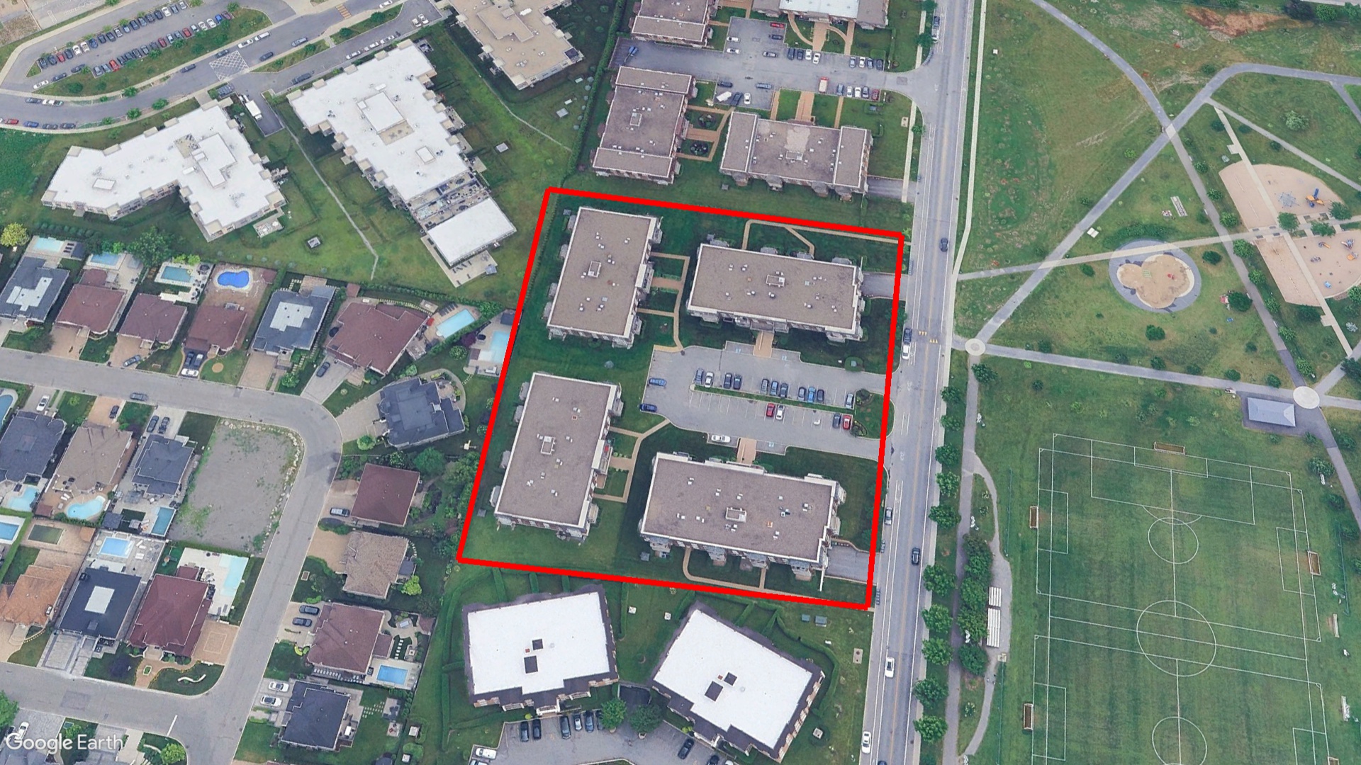 Tax Sale Montreal, Quebec - 051877-06