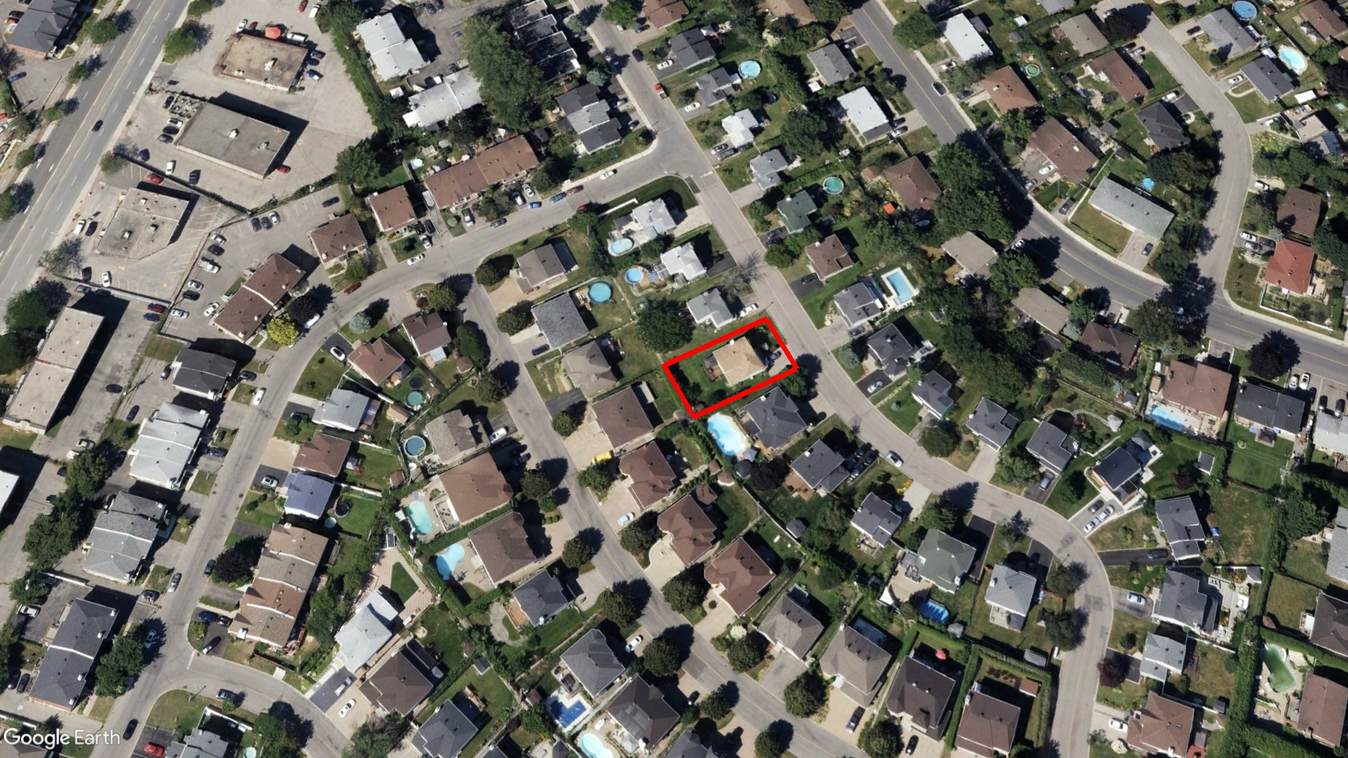 Tax Sale Montreal, Quebec - 040130-06