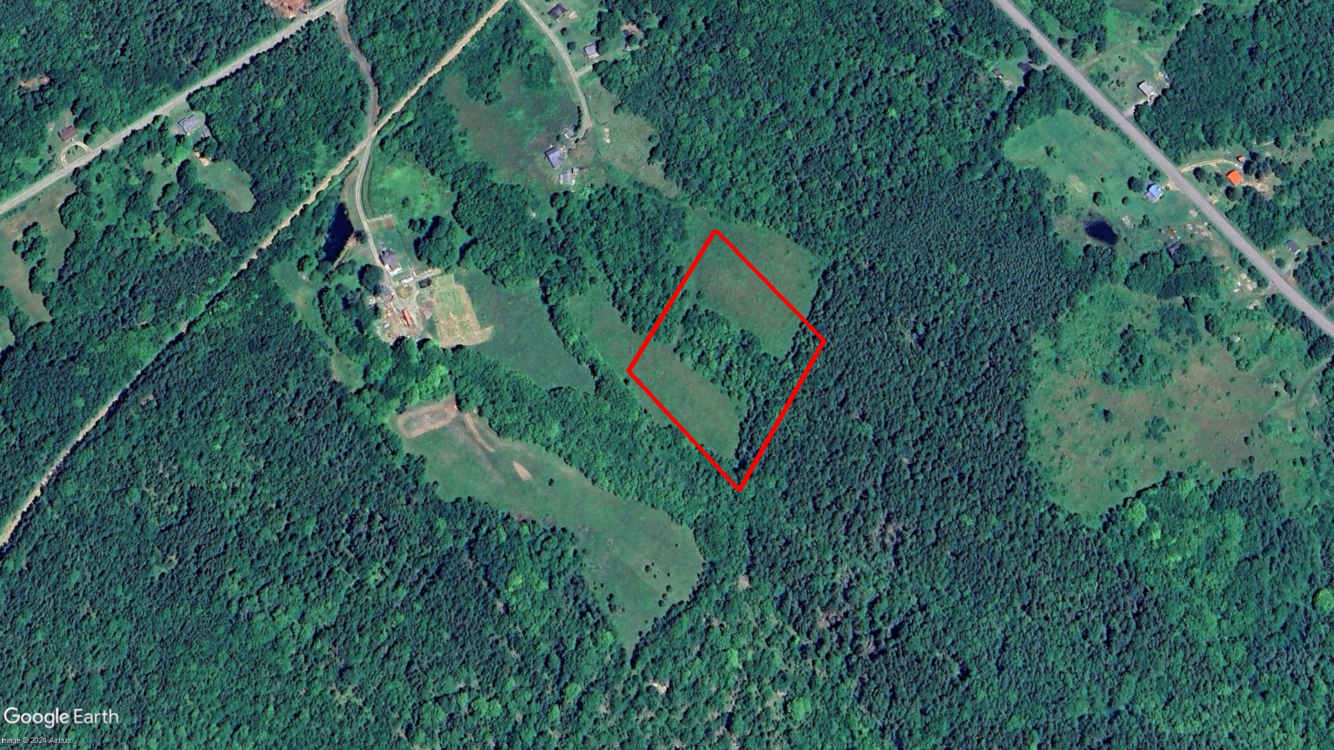 Tax Sale Digby, Nova Scotia - 06439381