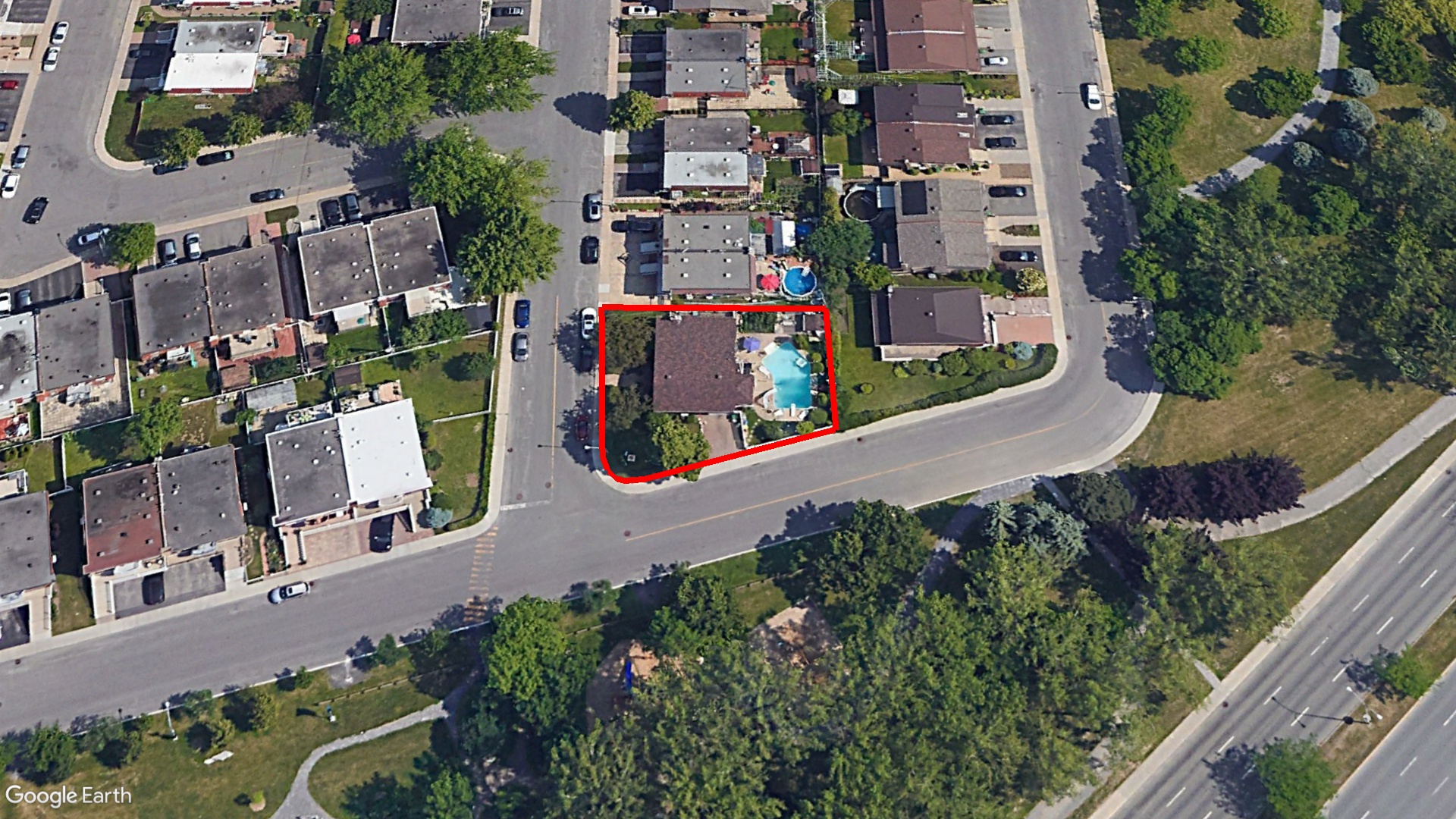 Tax Sale Montreal, Quebec - 040438-12