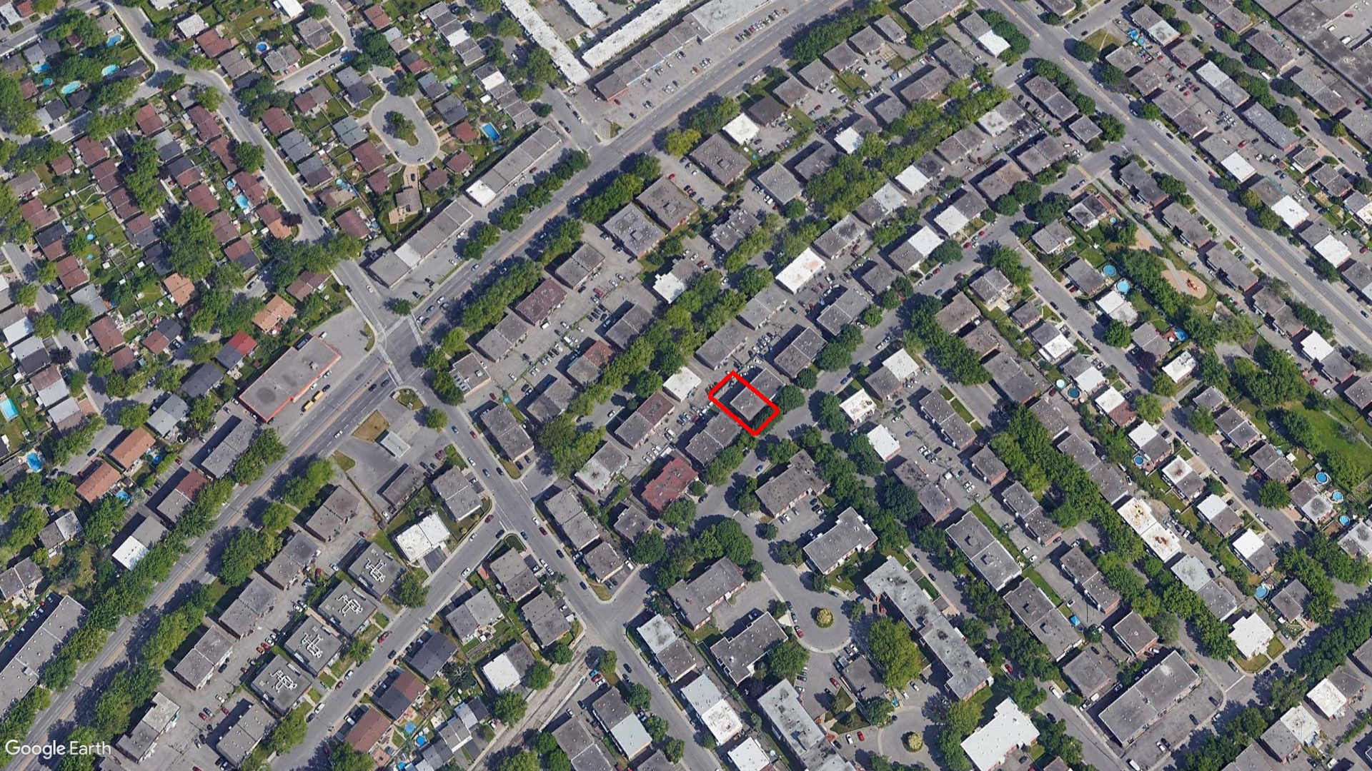 Tax Sale Montreal, Quebec - 020885-43