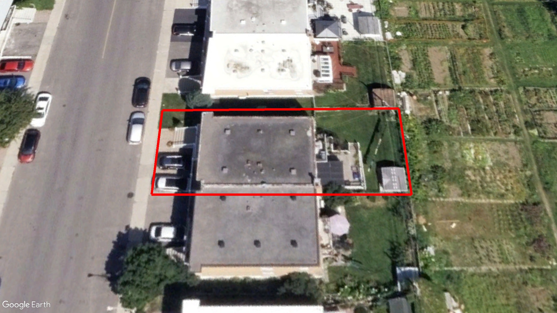 Tax Sale Montreal, Quebec - 040246-67