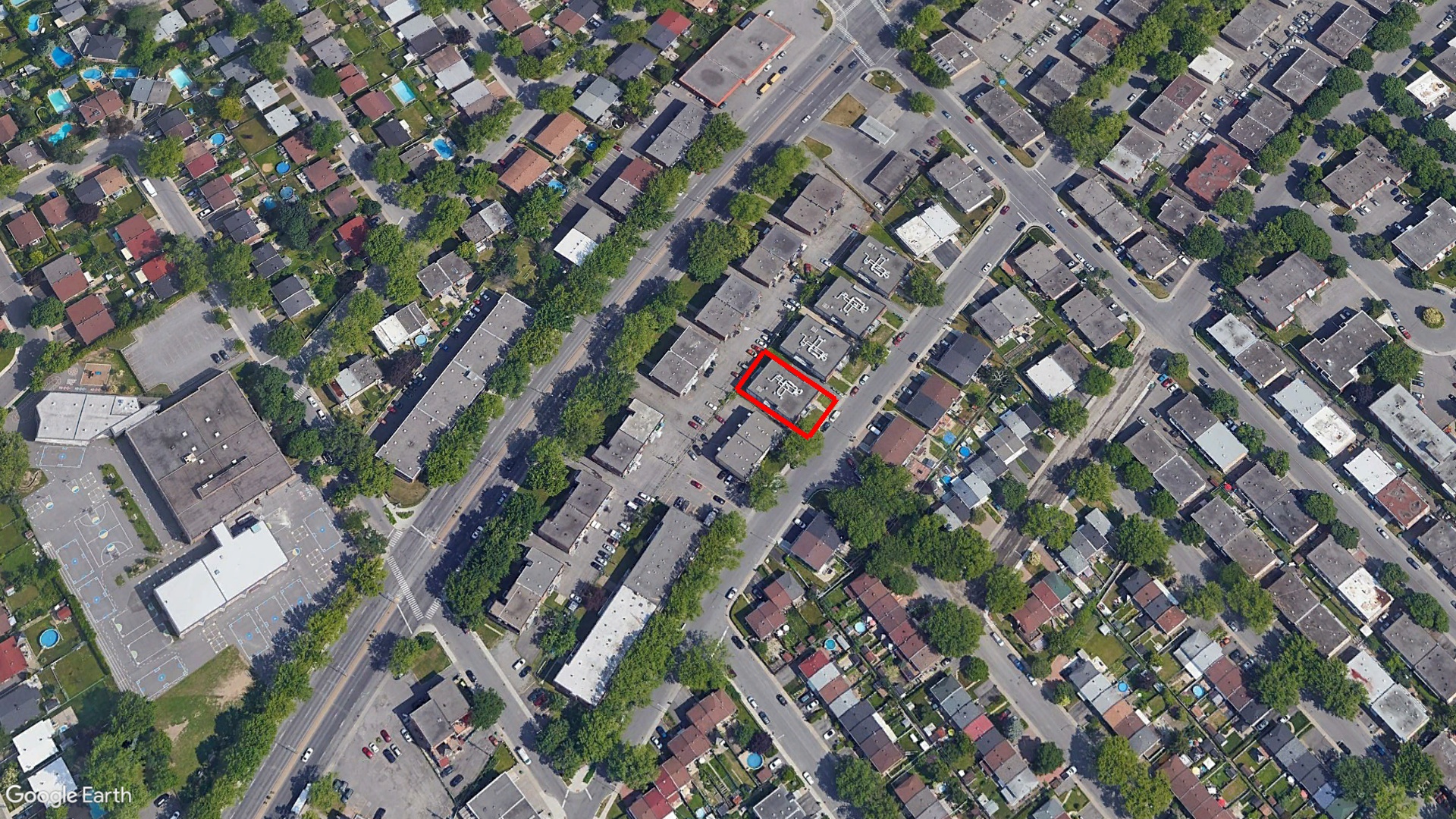 Tax Sale Montreal, Quebec - 020875-64