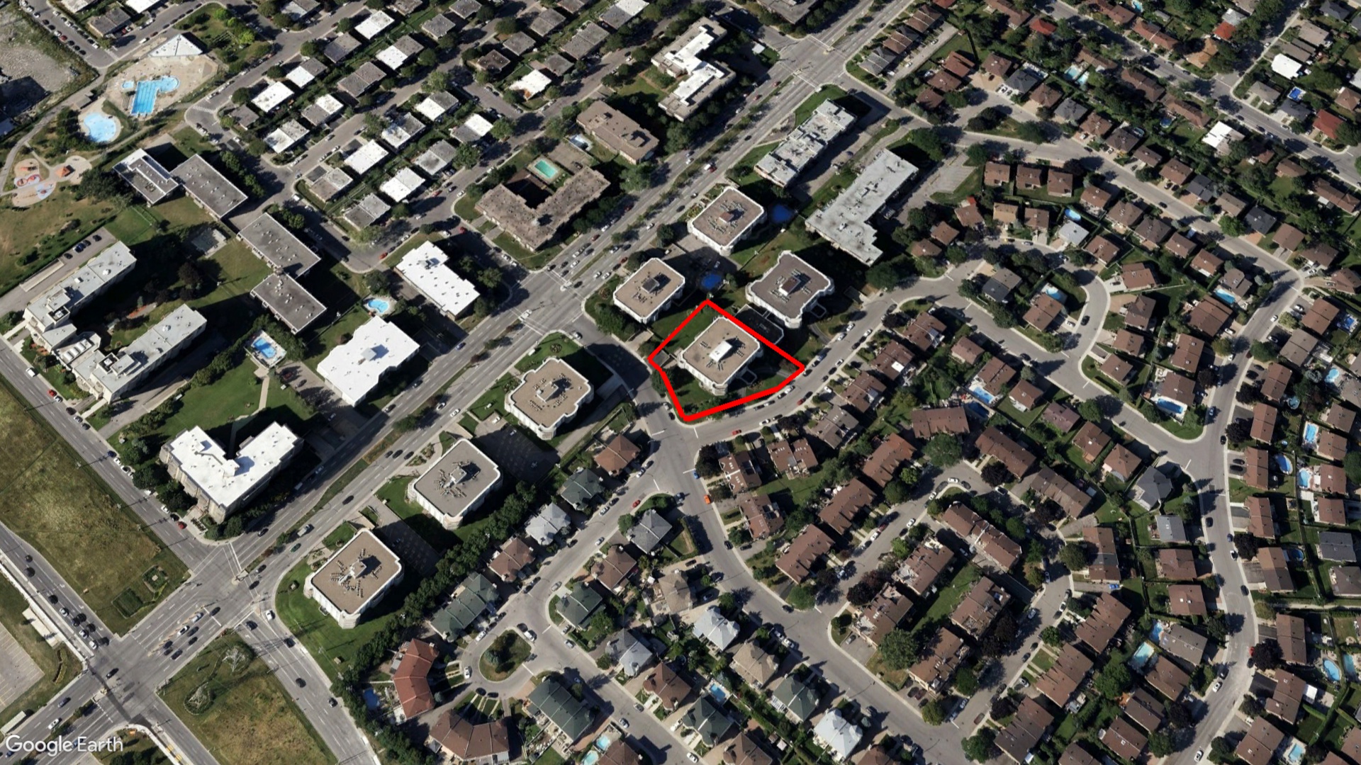 Tax Sale Montreal, Quebec - 041435-75