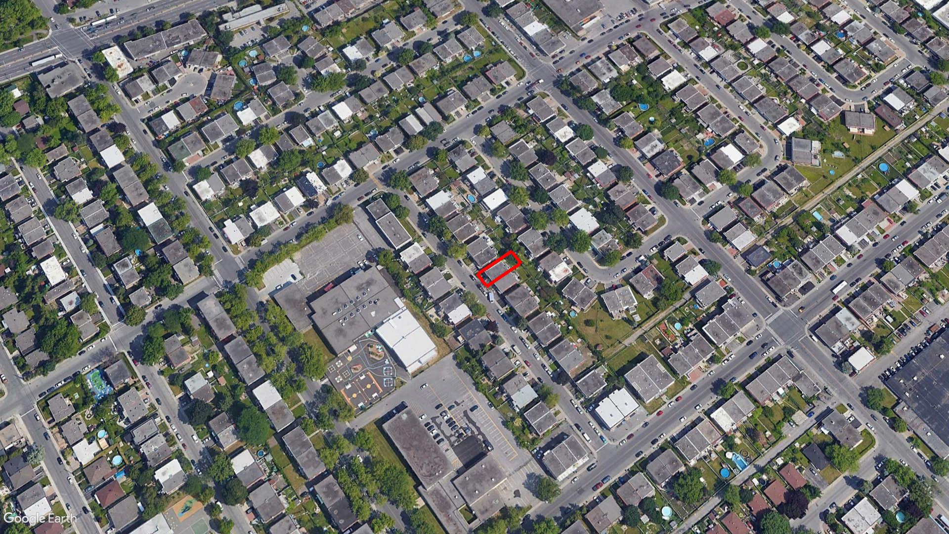 Tax Sale Montreal, Quebec - 020781-05