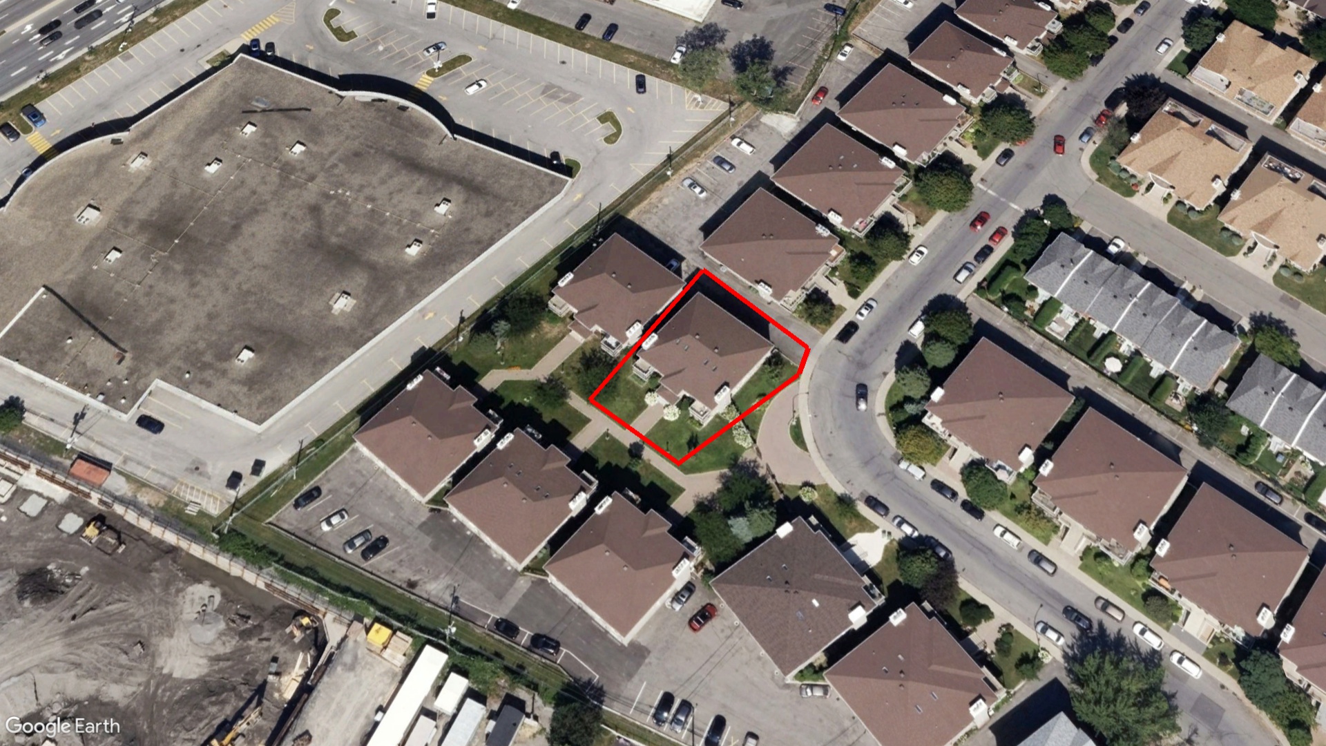 Tax Sale Montreal, Quebec - 050077-25