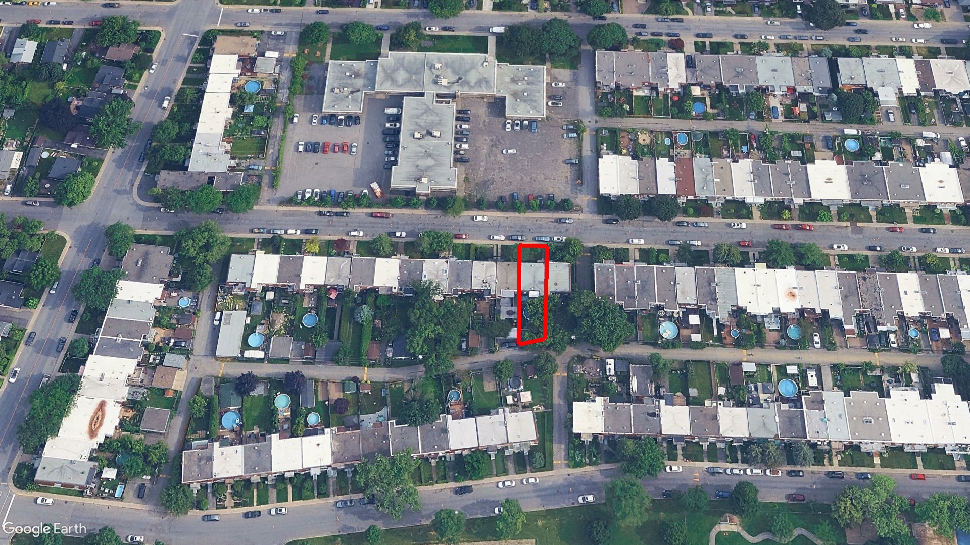 Tax Sale Montreal, Quebec - 010517-50