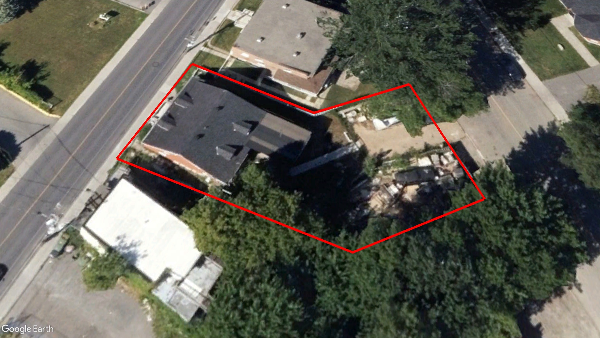 Tax Sale Montreal, Quebec - 040846-56