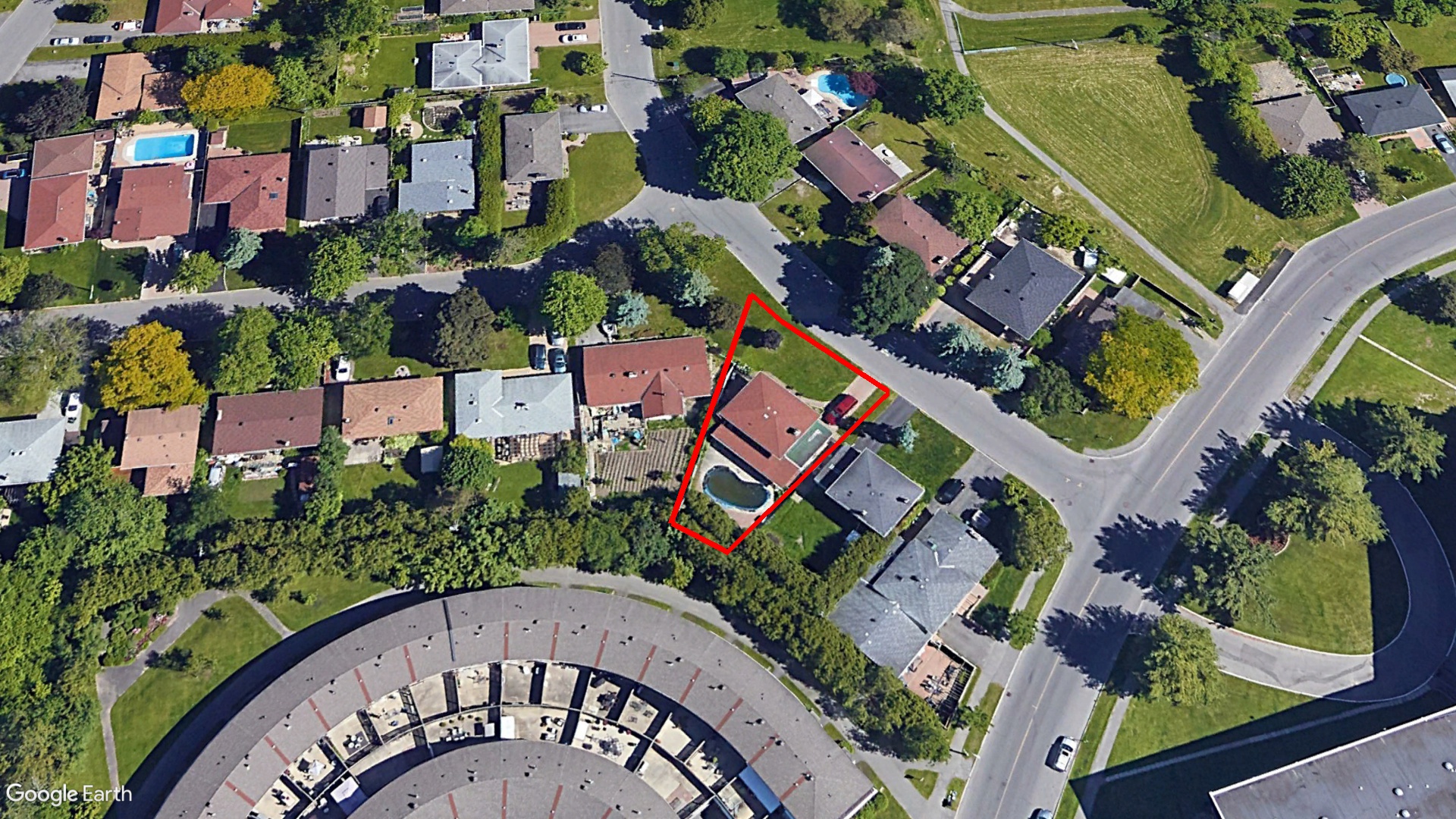 Tax Sale Ottawa, Ontario - 0614.116.201.69400.0000