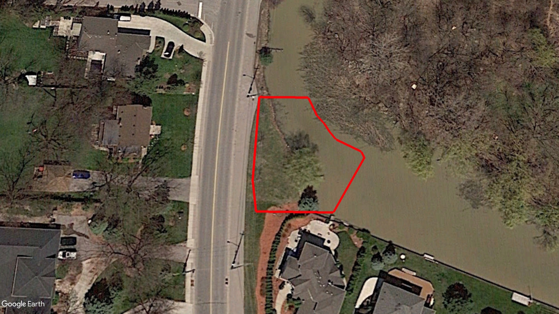 Tax Sale Tecumseh, Ontario - 37 44 290 000 00600 0000