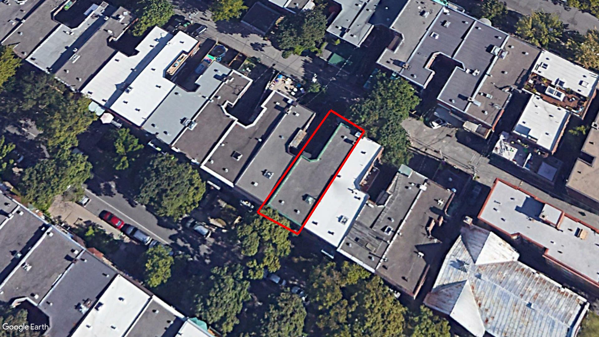 Tax Sale Montreal, Quebec - 030330-63