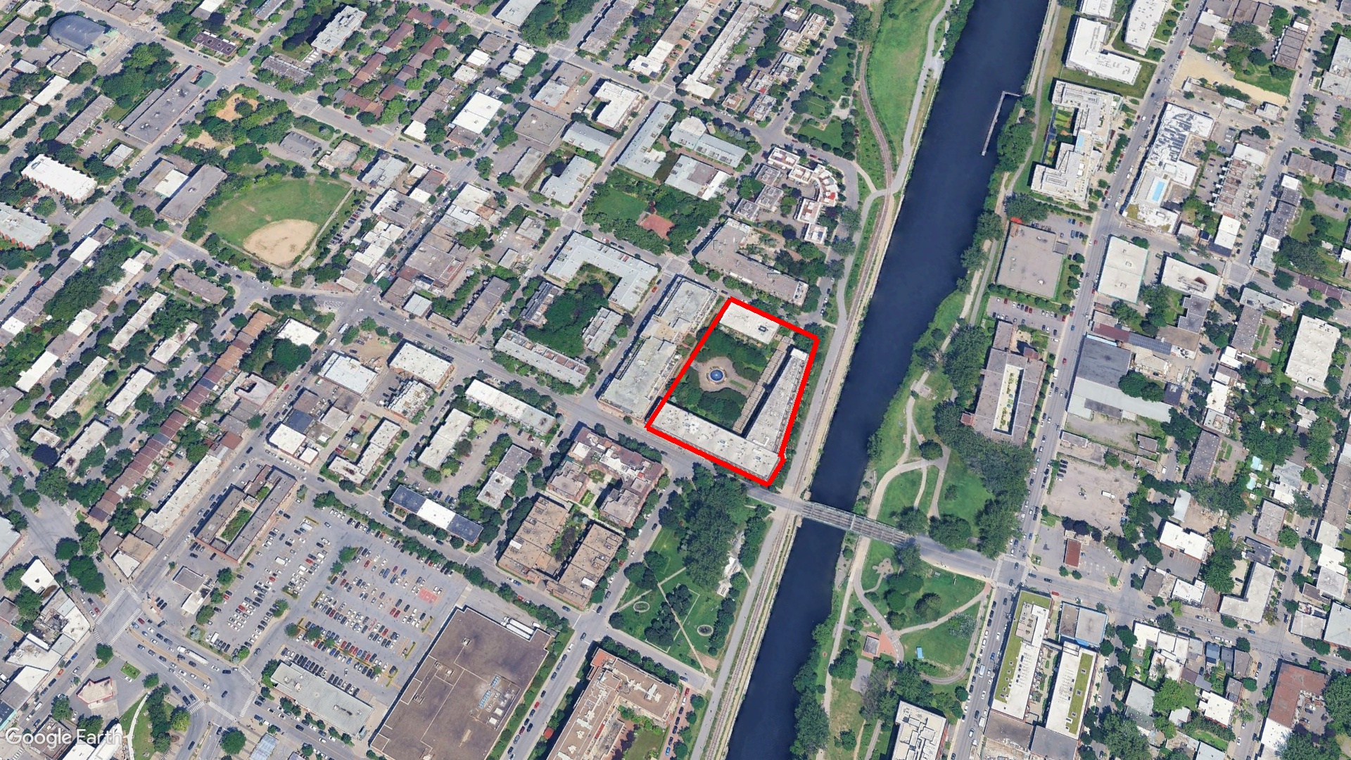 Tax Sale Montreal, Quebec - 250113-93