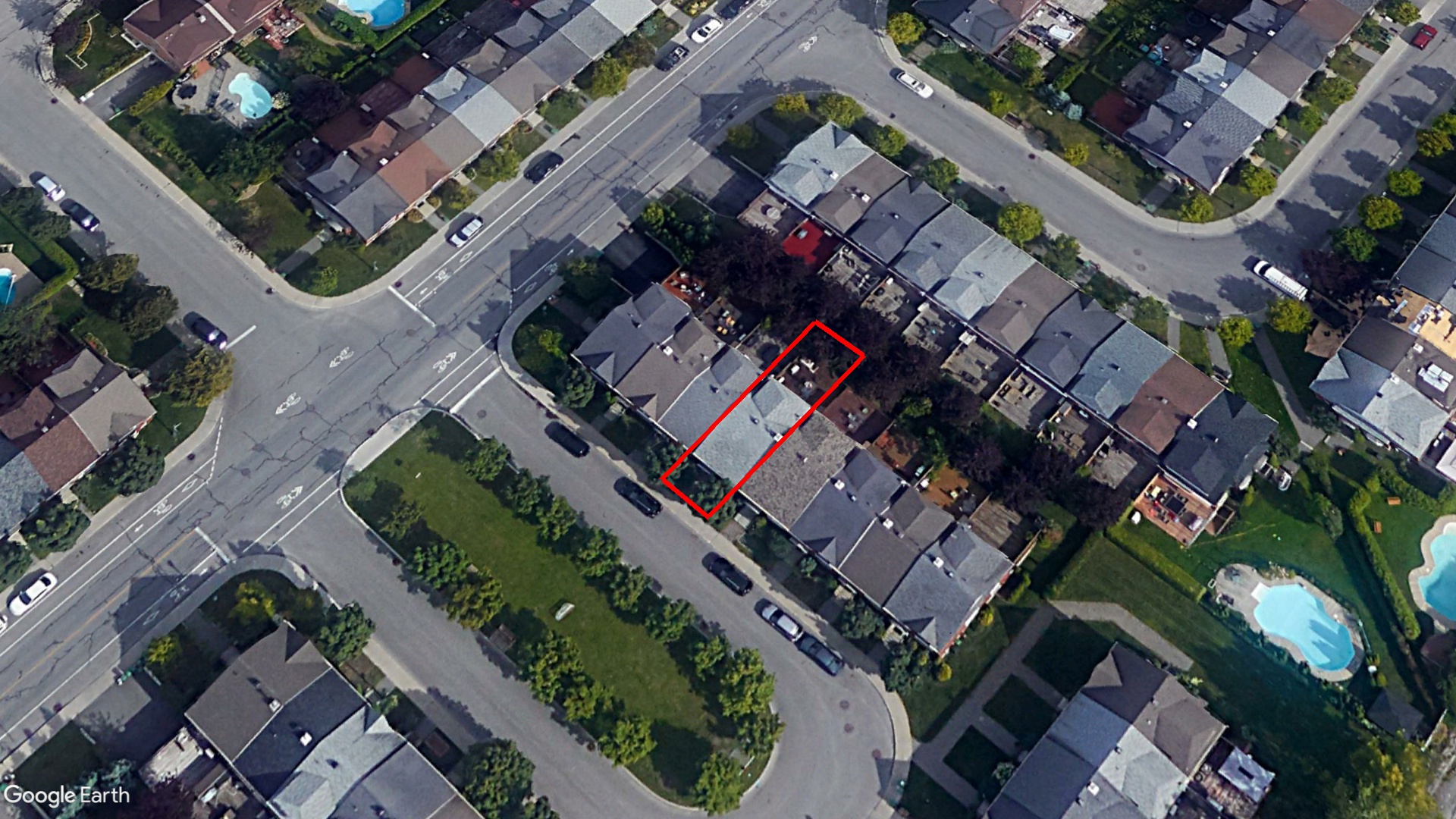 Tax Sale Montreal, Quebec - 050978-12