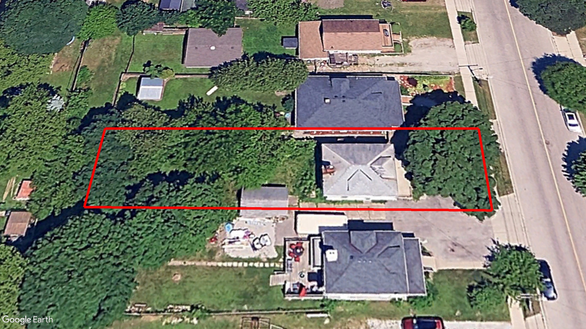 Tax Sale Sarnia, Ontario - 3829 400 019 10000