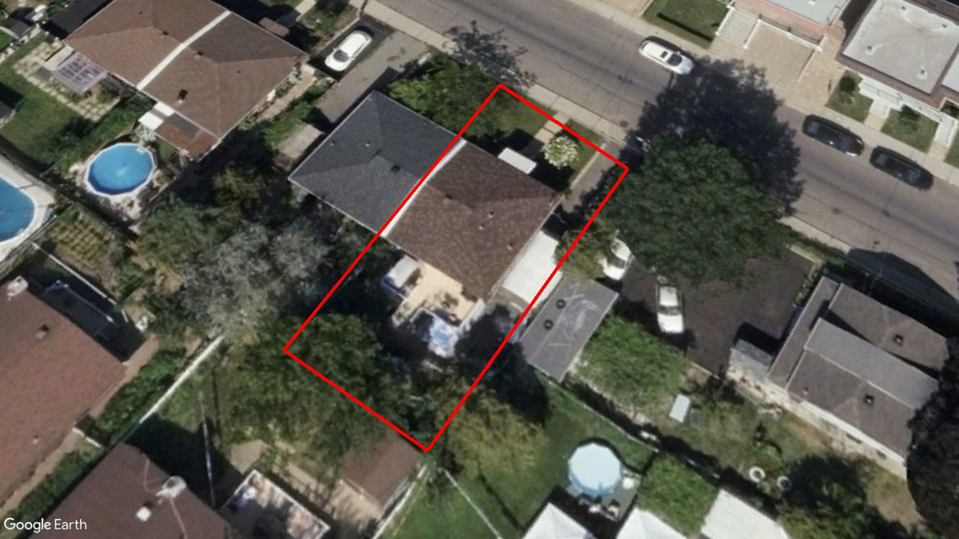 Tax Sale Montreal, Quebec - 020706-05 