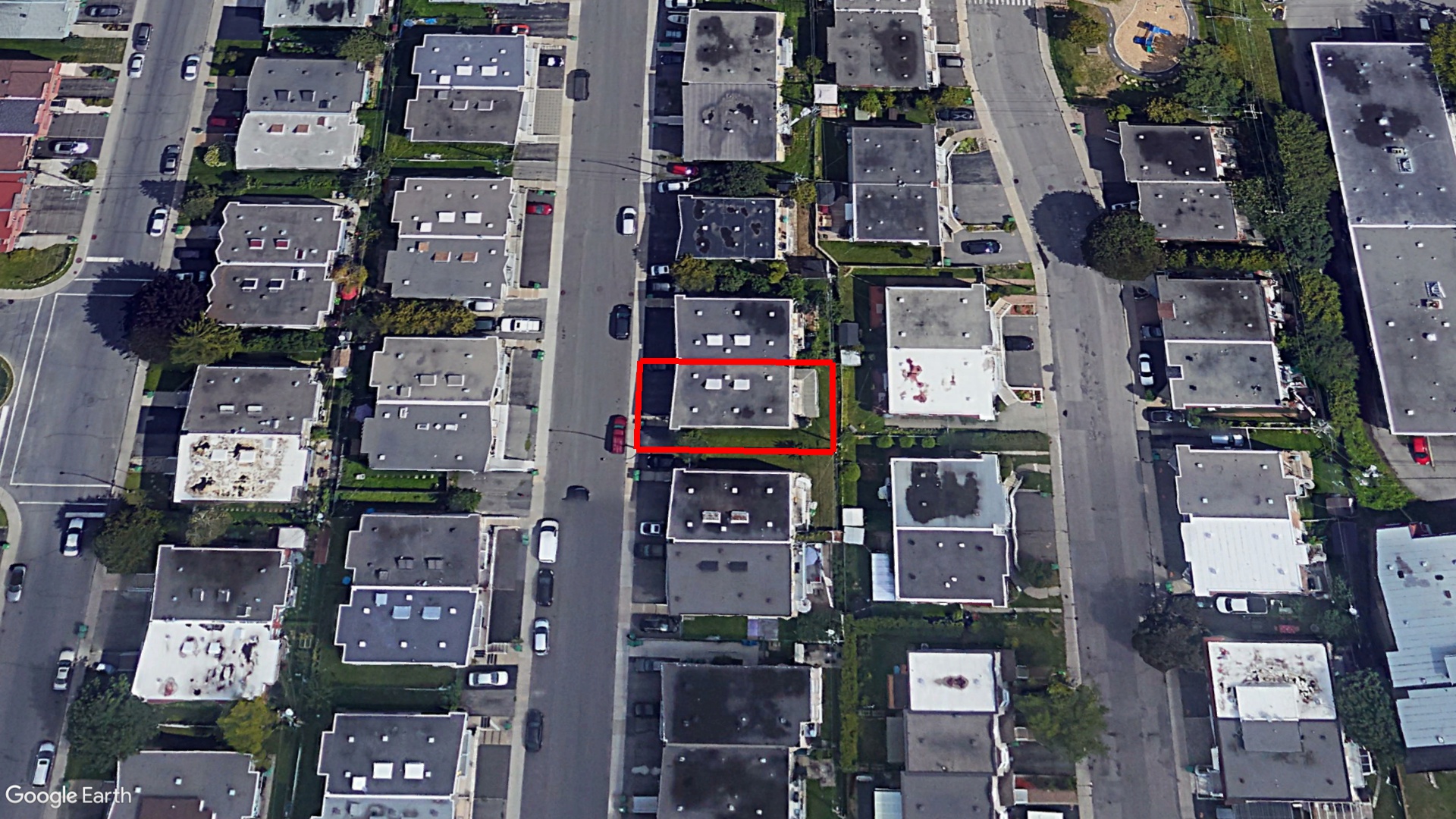 Tax Sale Montreal, Quebec - 050549-74