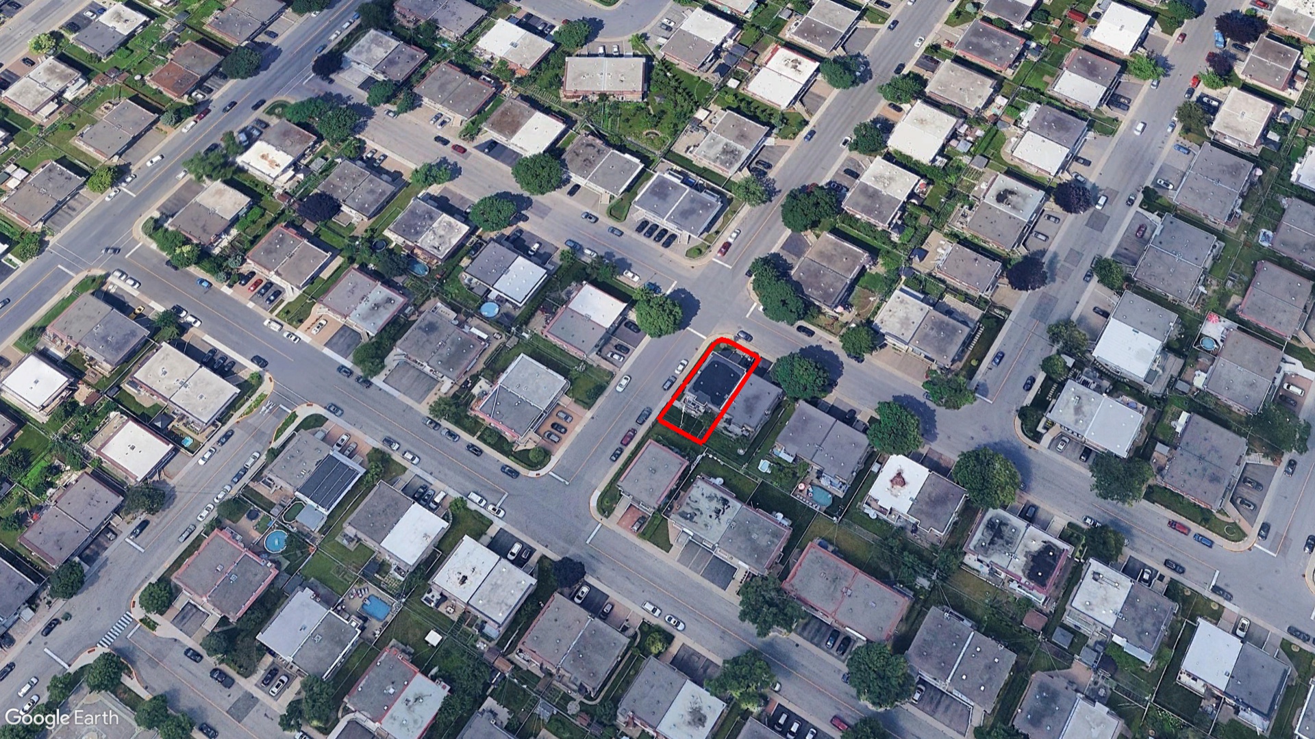 Tax Sale Montreal, Quebec - 020913-54