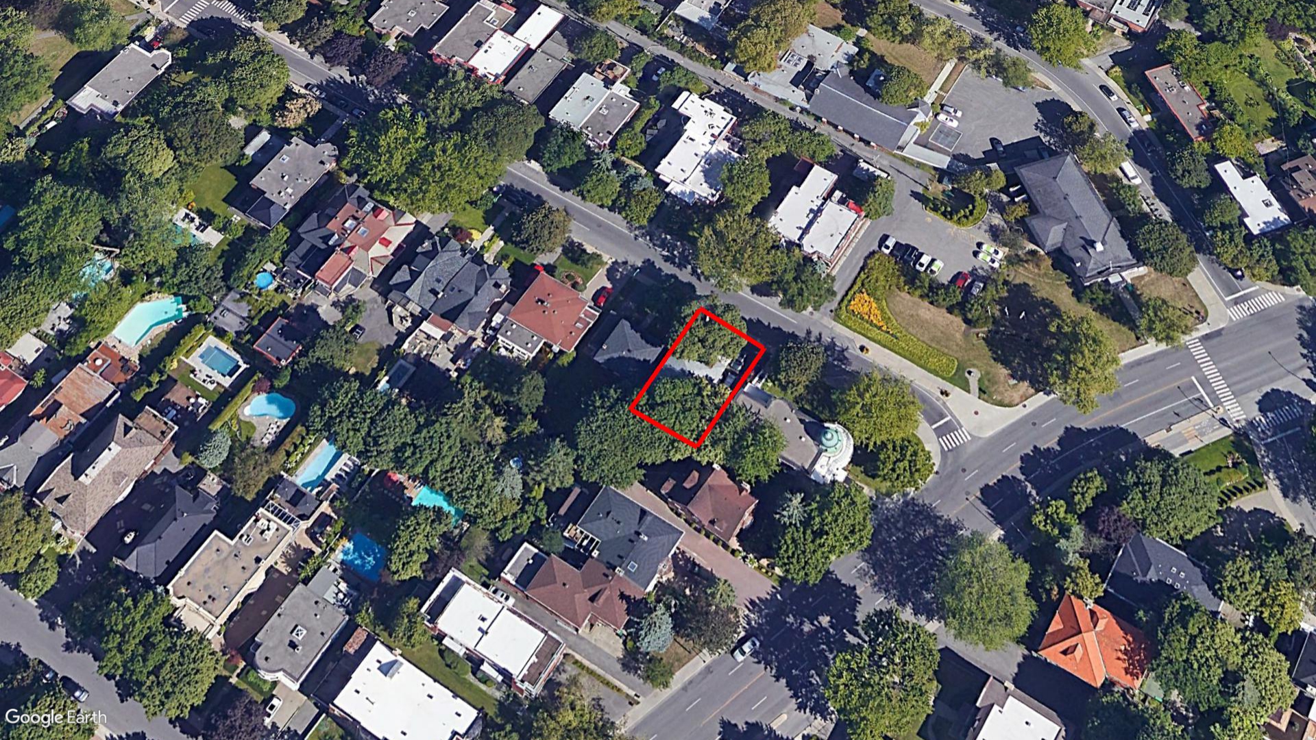 Tax Sale Montreal, Quebec - 030365-56