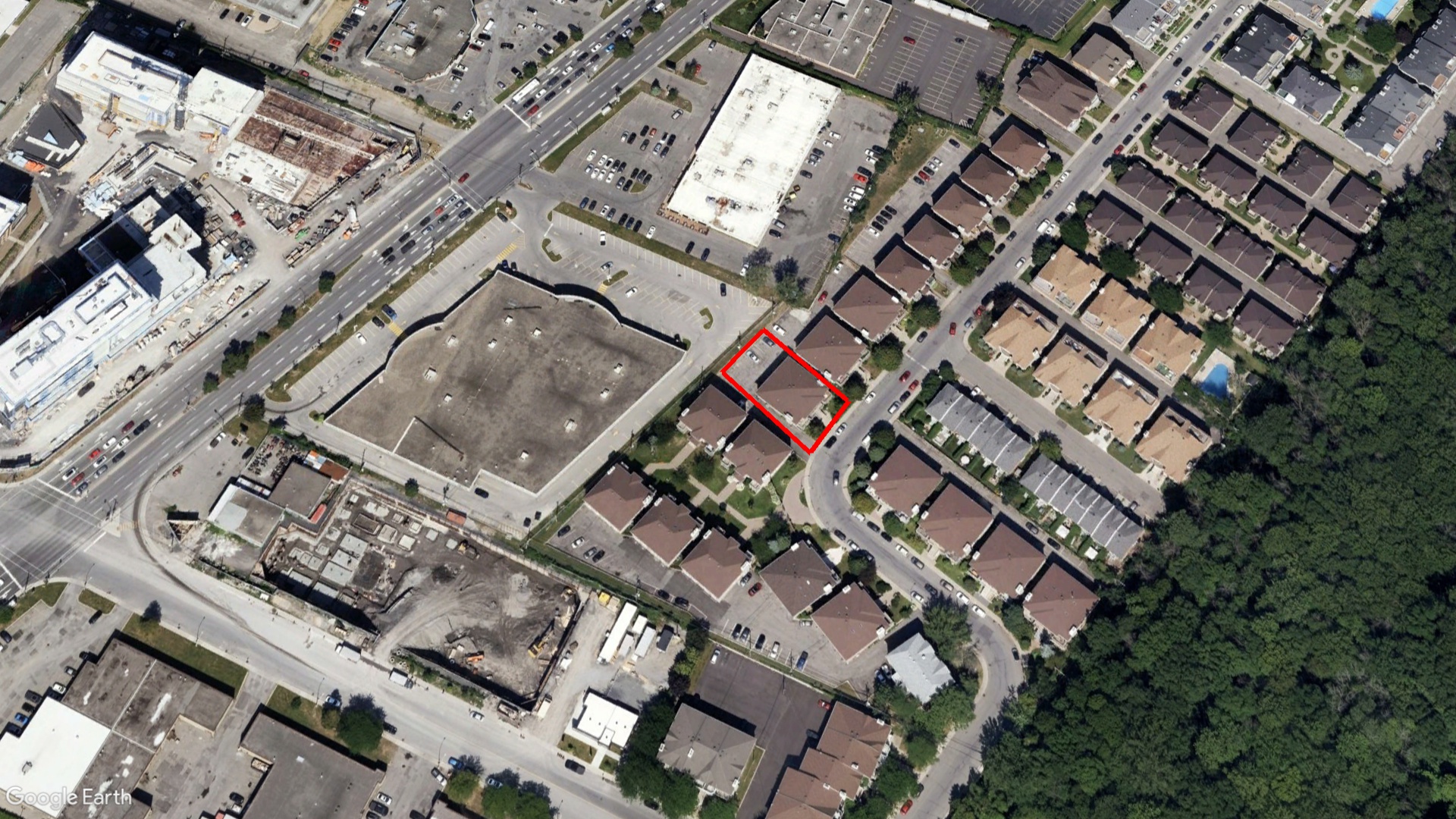 Tax Sale Montreal, Quebec - 050030-31